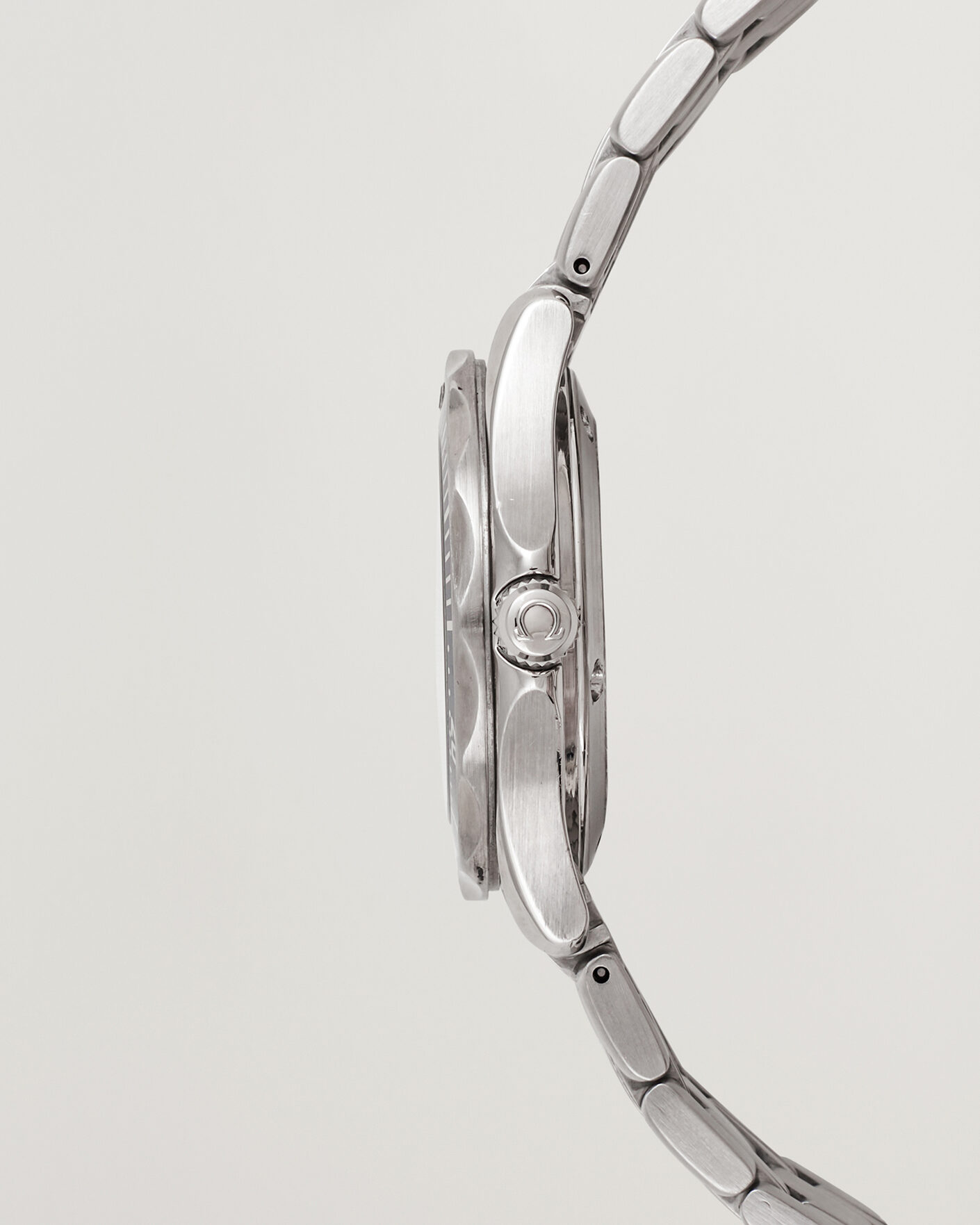 Uomini | Pre-Owned & Vintage Watches | Omega Pre-Owned | Seamaster 300M Midsize