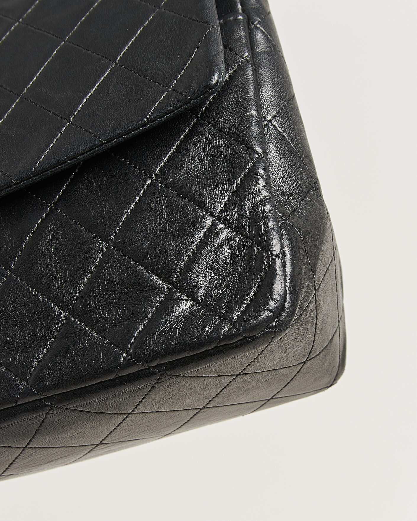 Uomini | Pre-Owned & Vintage Bags | Chanel Pre-Owned | Vintage Classic Flap Bag Lambskin Black