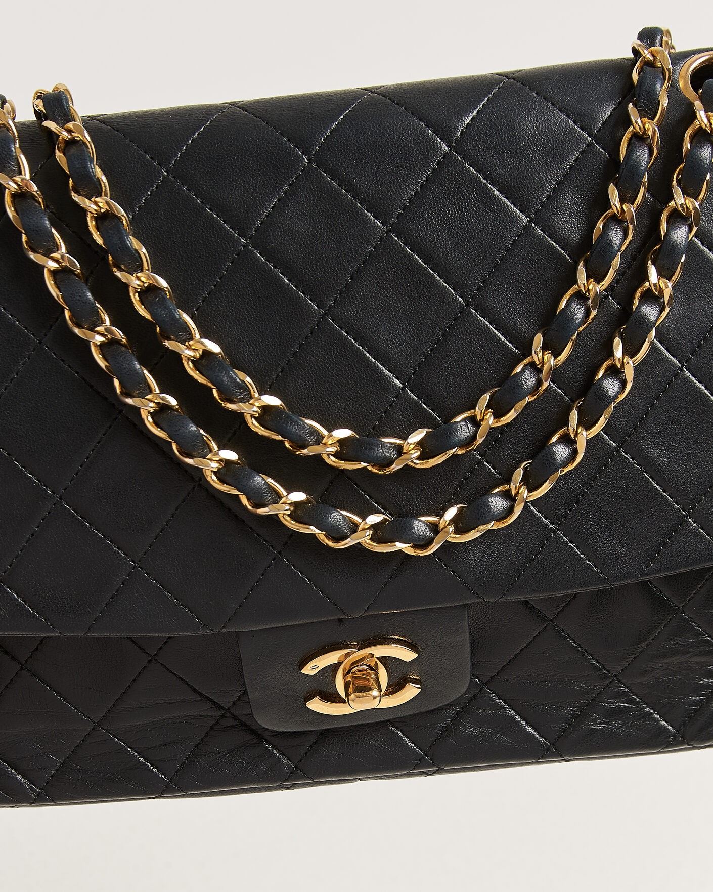 Uomini | Pre-Owned & Vintage Bags | Chanel Pre-Owned | Vintage Classic Flap Bag Lambskin Black