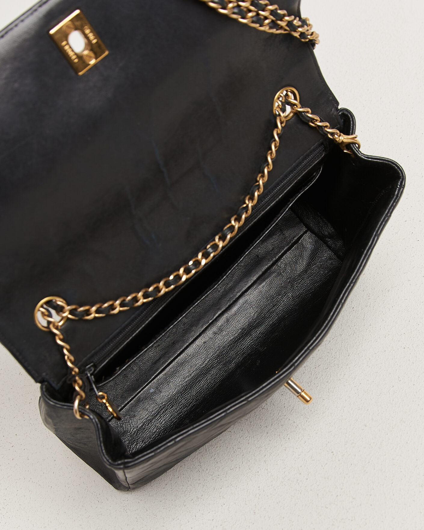 Uomini | Pre-Owned & Vintage Bags | Chanel Pre-Owned | Single Flap Bag Lambskin Black