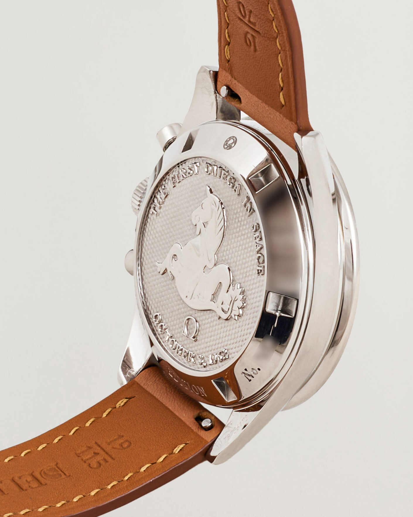 Uomini | Pre-Owned & Vintage Watches | Omega Pre-Owned | First Omega in Space 