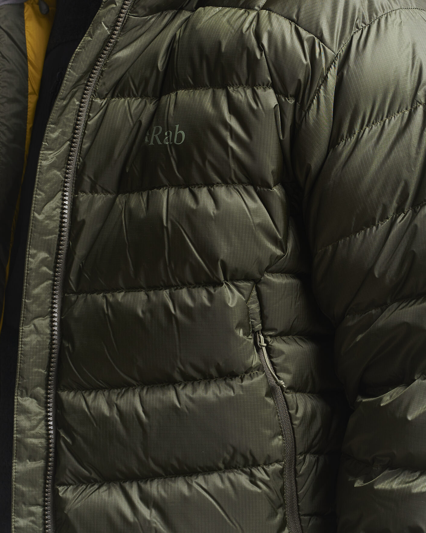 Uomini | Giacche | Rab | Electron Pro Hoody Mid Down Jacket Army