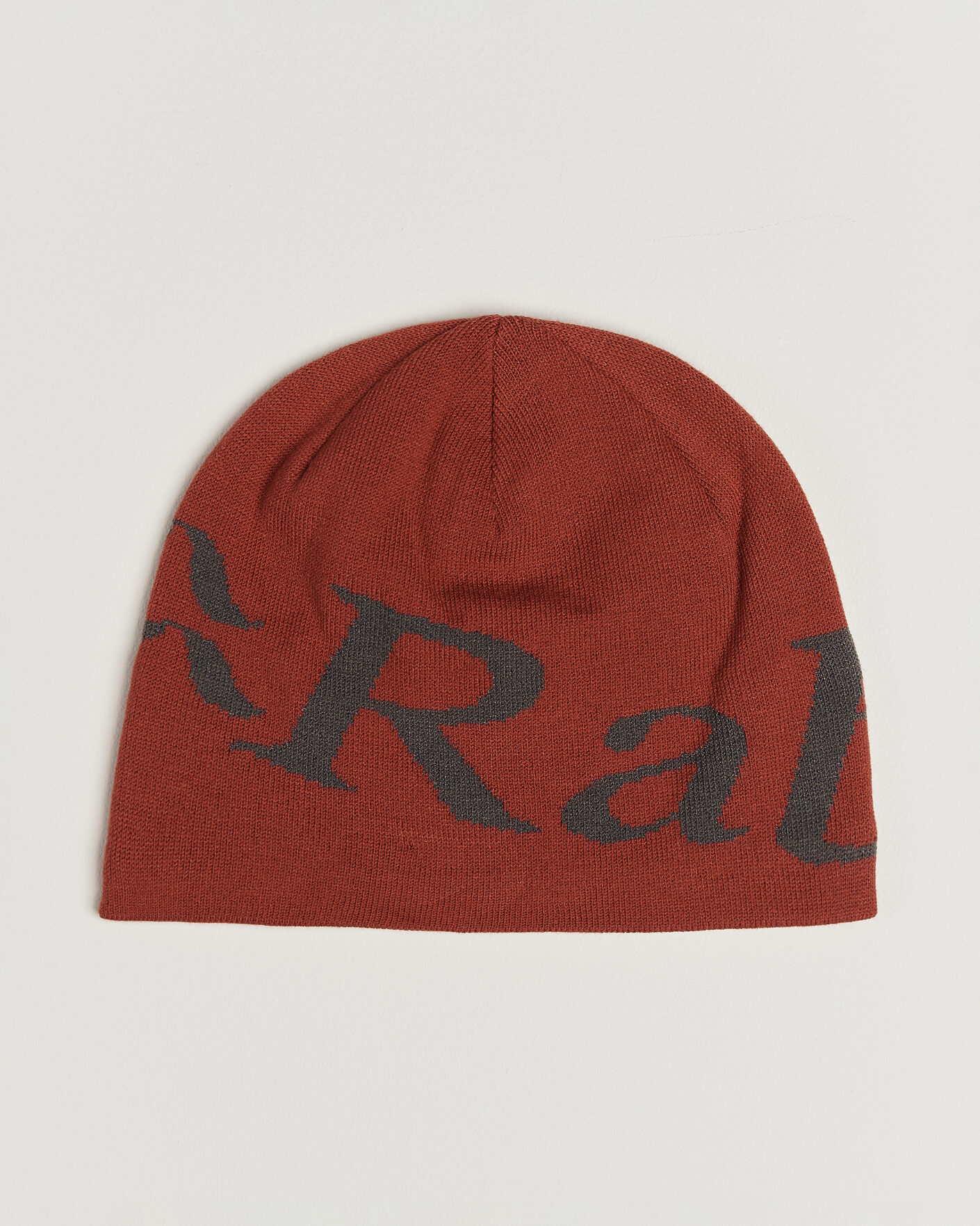 Uomini | Berretti | Rab | Logo Beanie Tuscan Red/Graphene