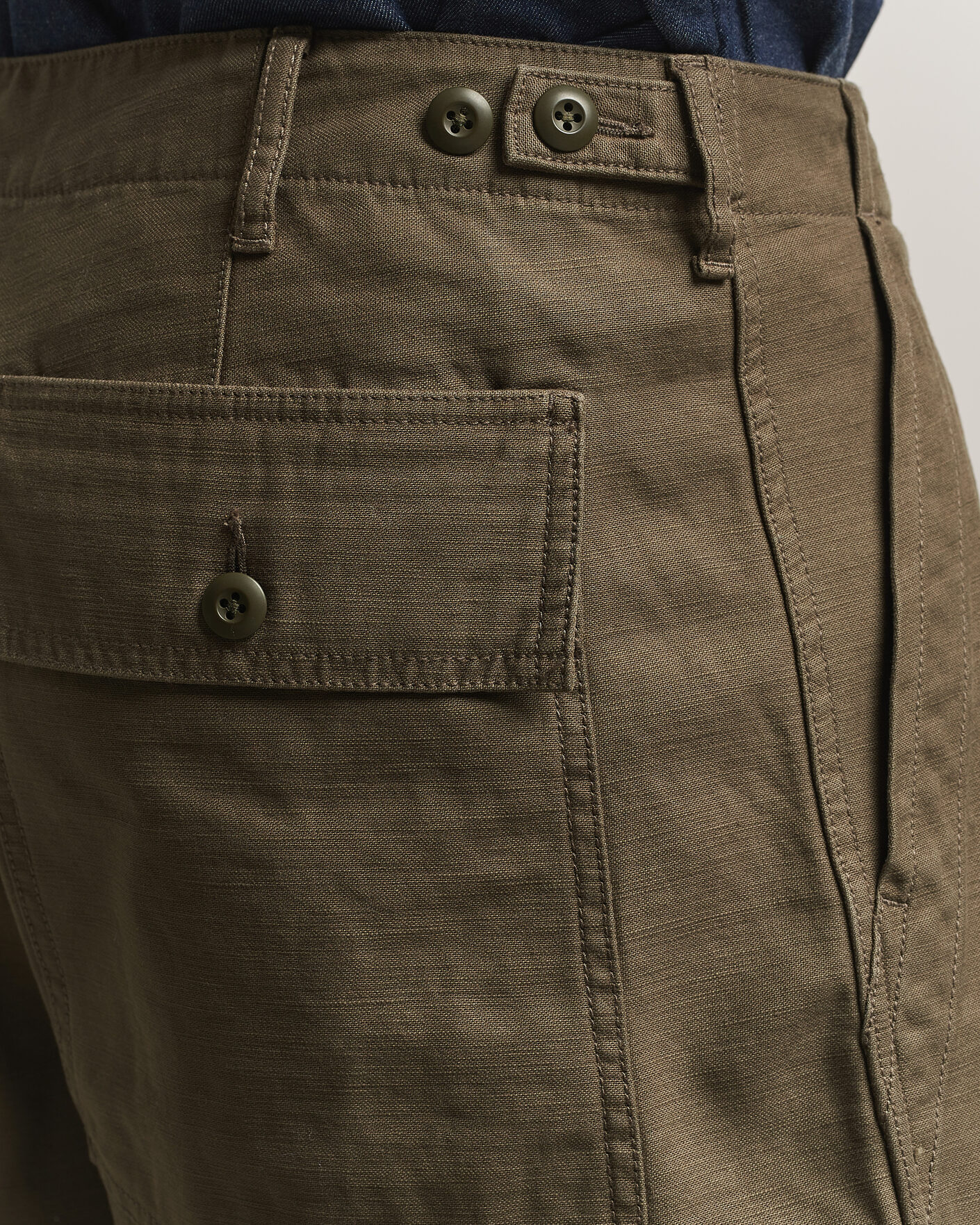Uomini | Pantaloni | BEAMS PLUS | MIL Utility Sateen Trousers Olive Brown