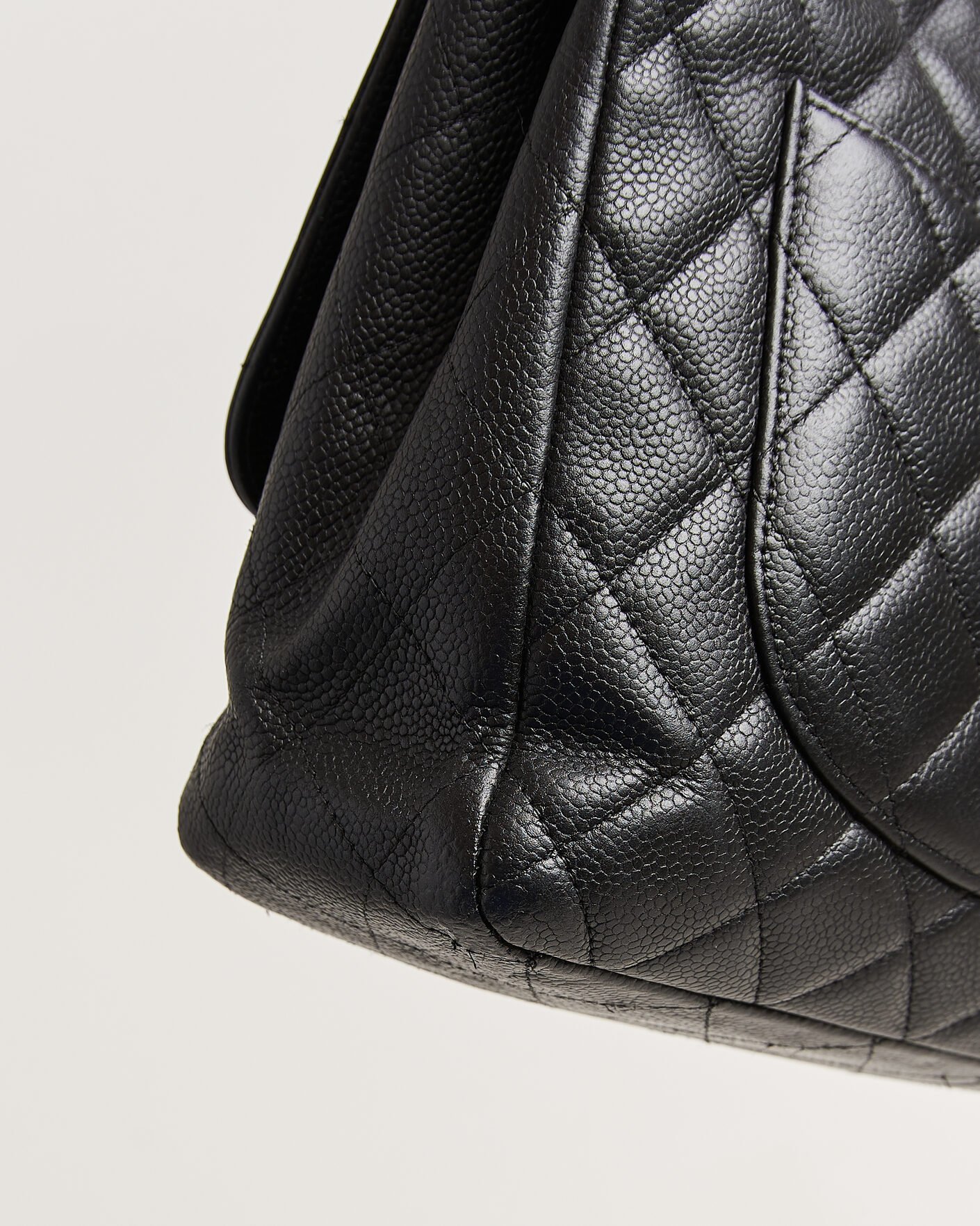 Uomini | Pre-Owned & Vintage Bags | Chanel Pre-Owned | Classic Jumbo Single Flap Bag Caviar Black
