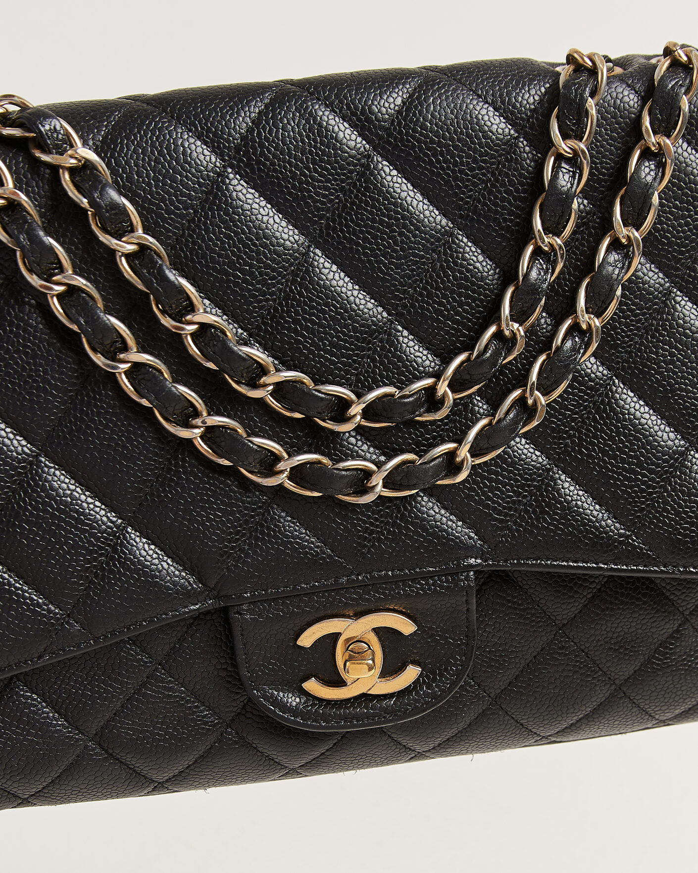 Uomini | Pre-Owned & Vintage Bags | Chanel Pre-Owned | Classic Jumbo Single Flap Bag Caviar Black