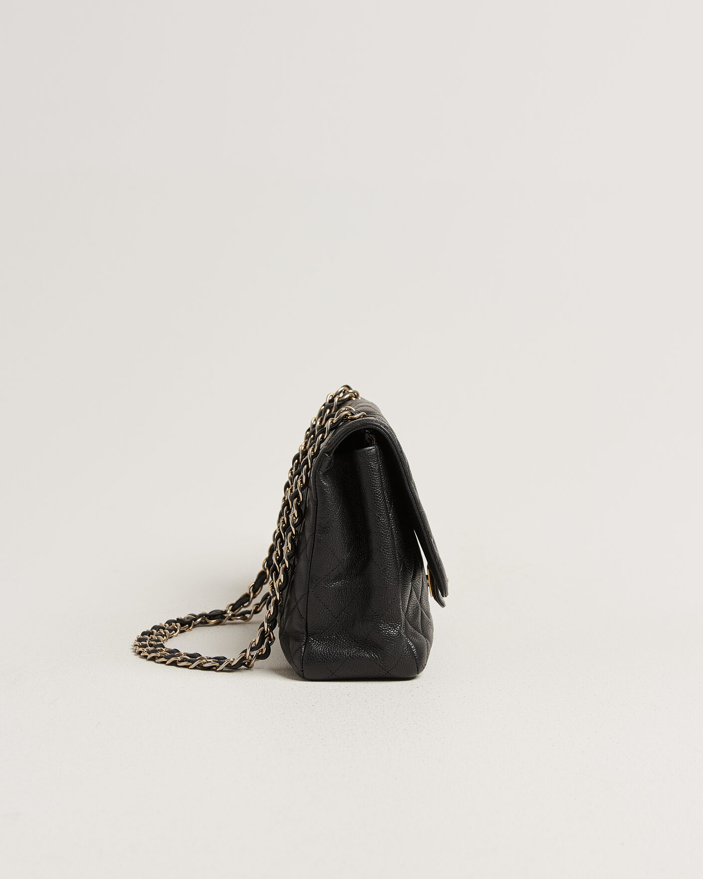 Uomini | Pre-Owned & Vintage Bags | Chanel Pre-Owned | Classic Jumbo Single Flap Bag Caviar Black