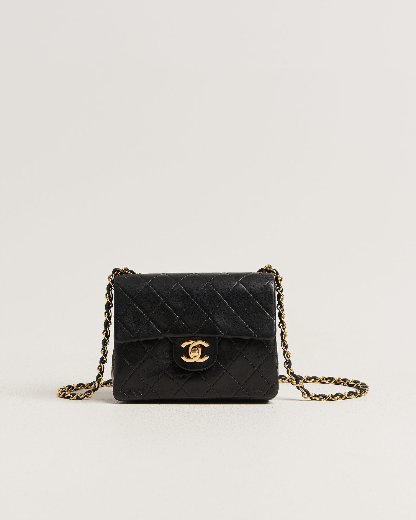 Uomini | Pre-Owned & Vintage Bags | Chanel Pre-Owned | Classic Mini Square Single Flap Bag Lambskin Black
