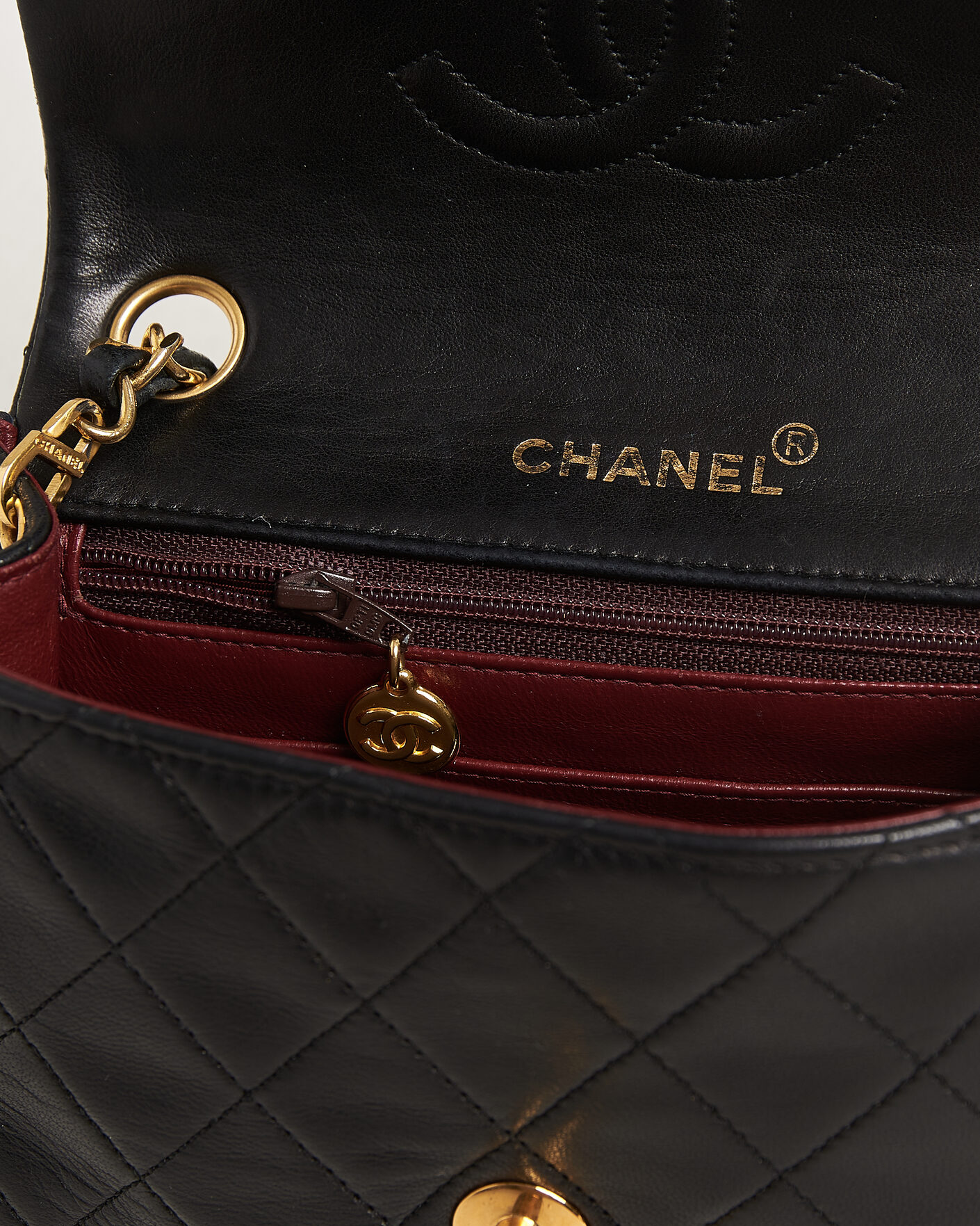 Uomini | Pre-Owned & Vintage Bags | Chanel Pre-Owned | Classic Mini Square Single Flap Bag Lambskin Black