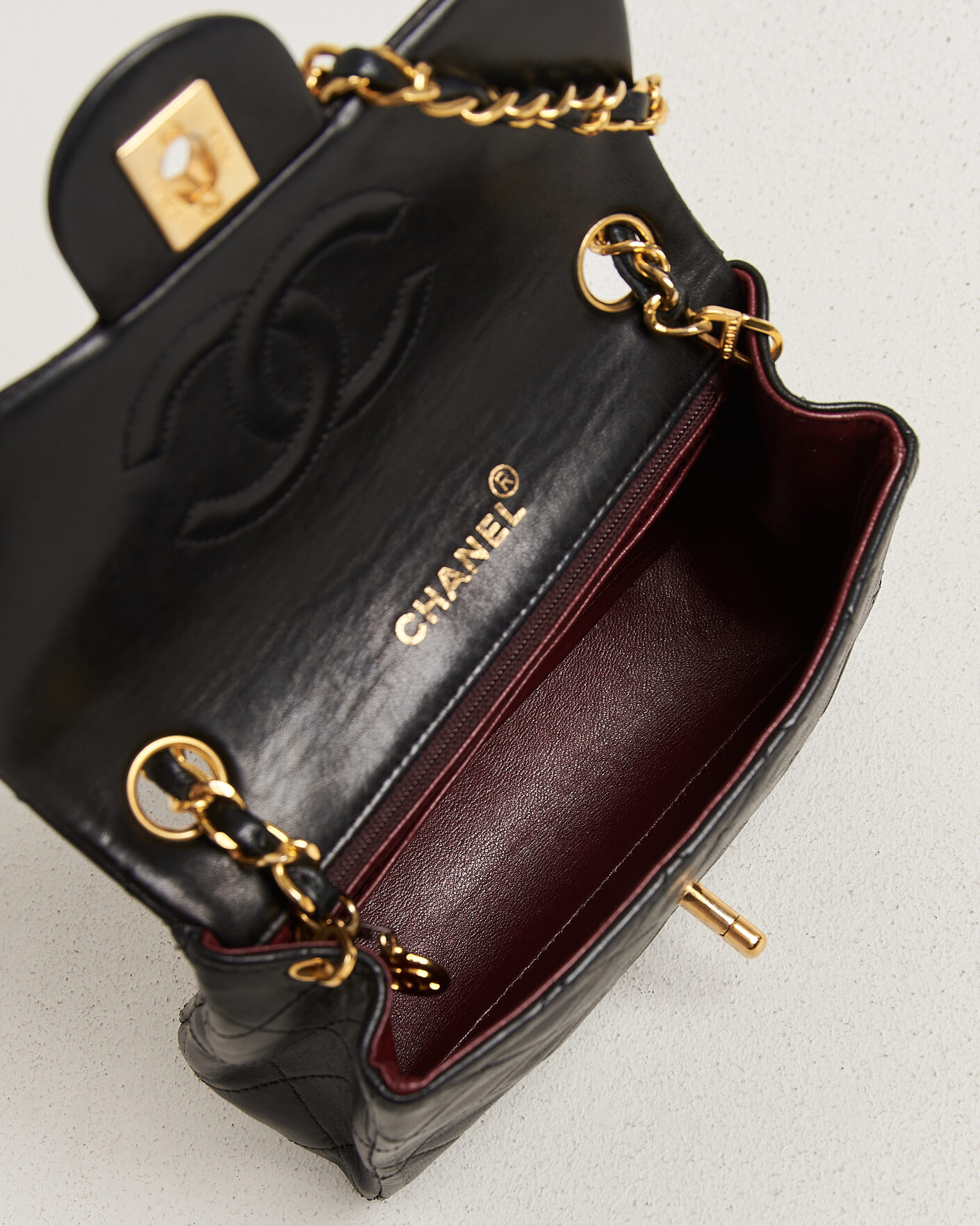 Uomini | Pre-Owned & Vintage Bags | Chanel Pre-Owned | Classic Mini Square Single Flap Bag Lambskin Black