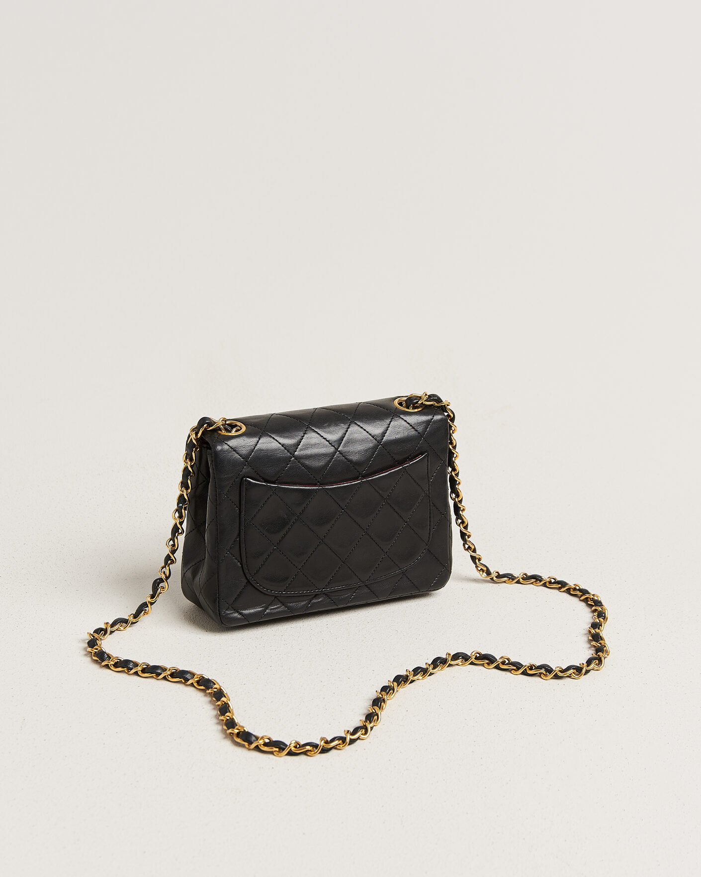 Uomini | Pre-Owned & Vintage Bags | Chanel Pre-Owned | Classic Mini Square Single Flap Bag Lambskin Black