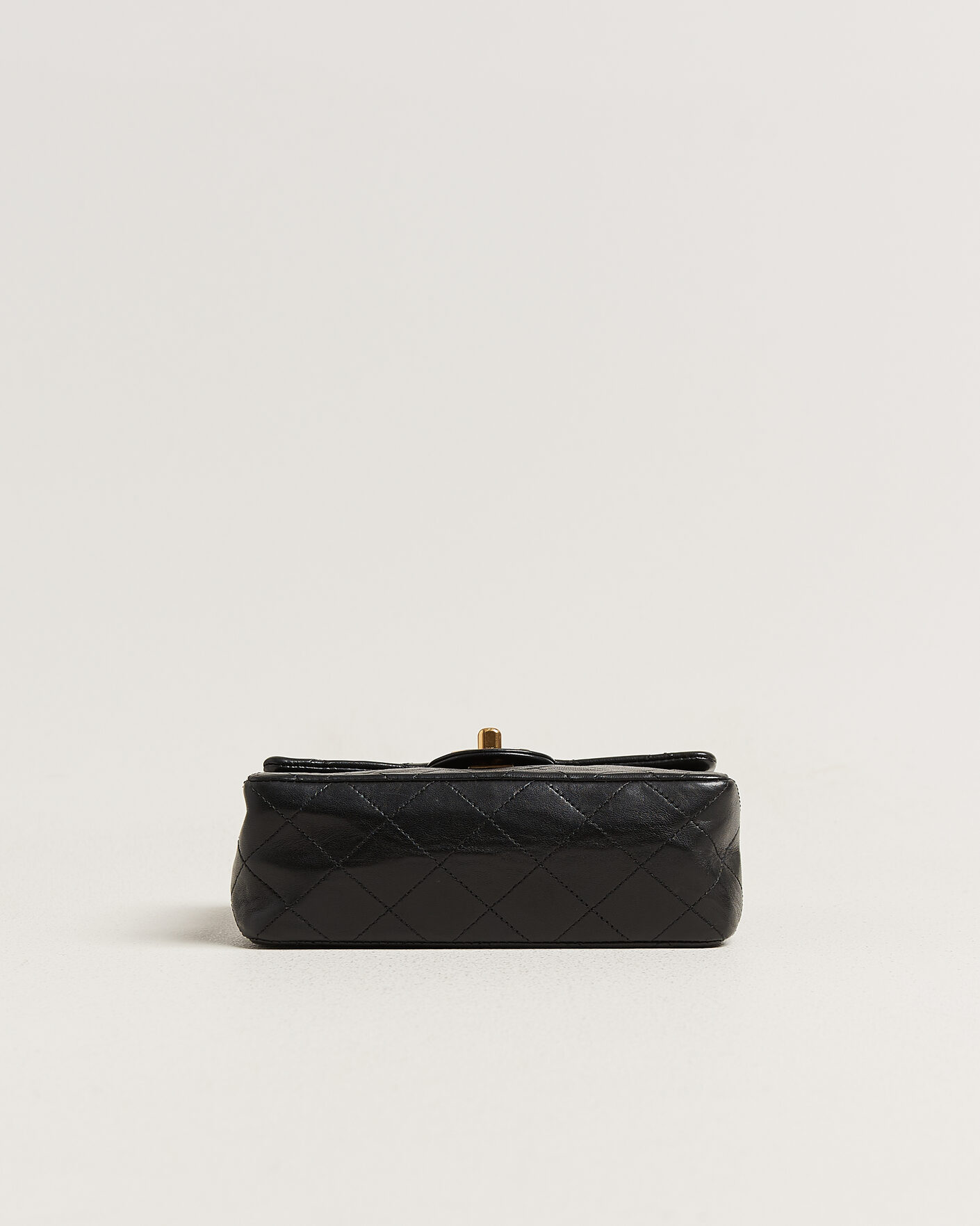 Uomini | Pre-Owned & Vintage Bags | Chanel Pre-Owned | Classic Mini Square Single Flap Bag Lambskin Black