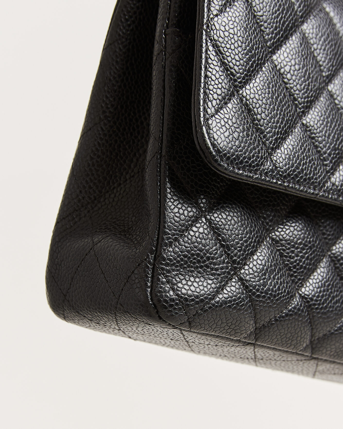 Uomini | Pre-Owned & Vintage Bags | Chanel Pre-Owned | Classic Medium Single Flap Bag Caviar Black