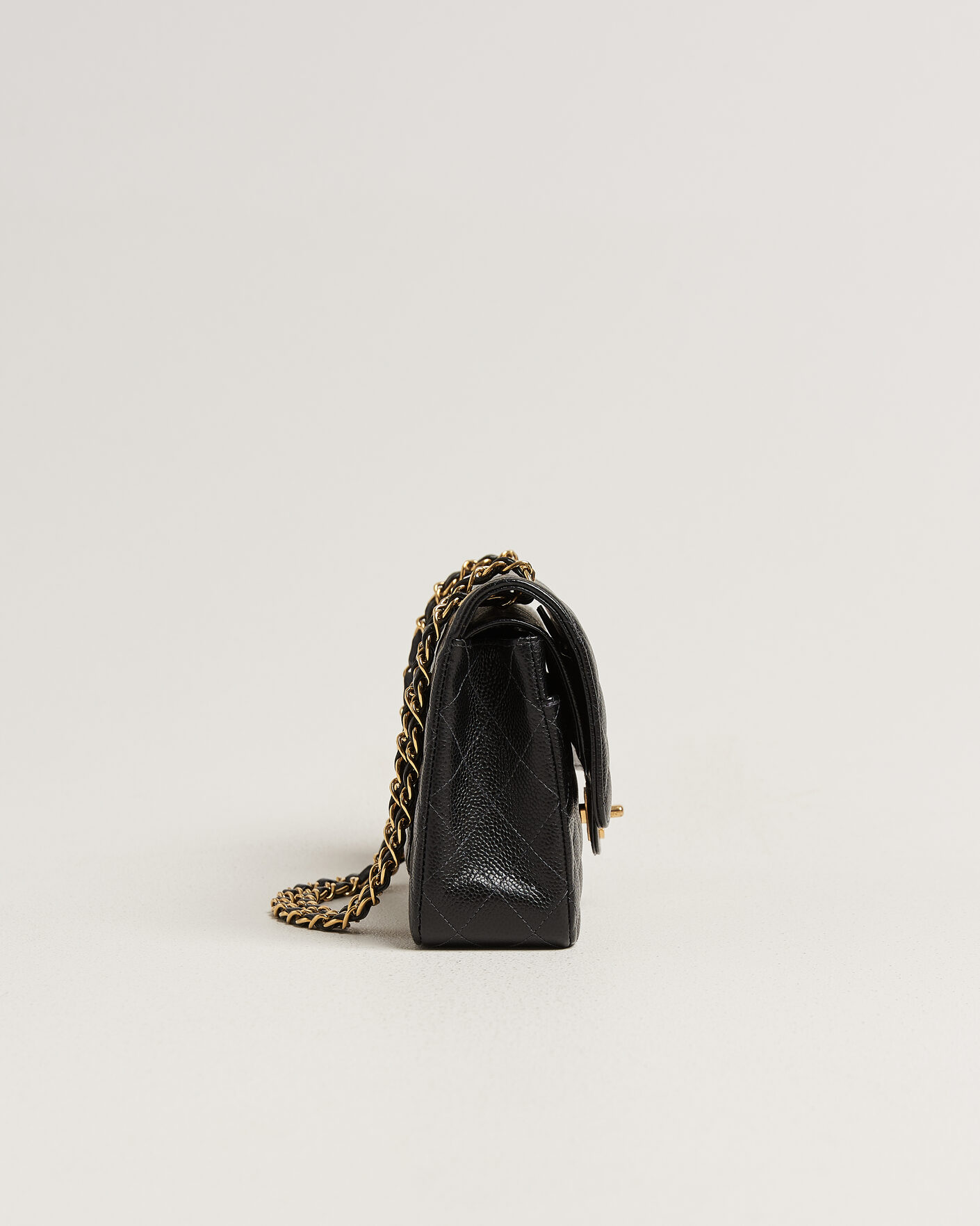 Uomini | Pre-Owned & Vintage Bags | Chanel Pre-Owned | Classic Medium Double Flap Bag Caviar Black