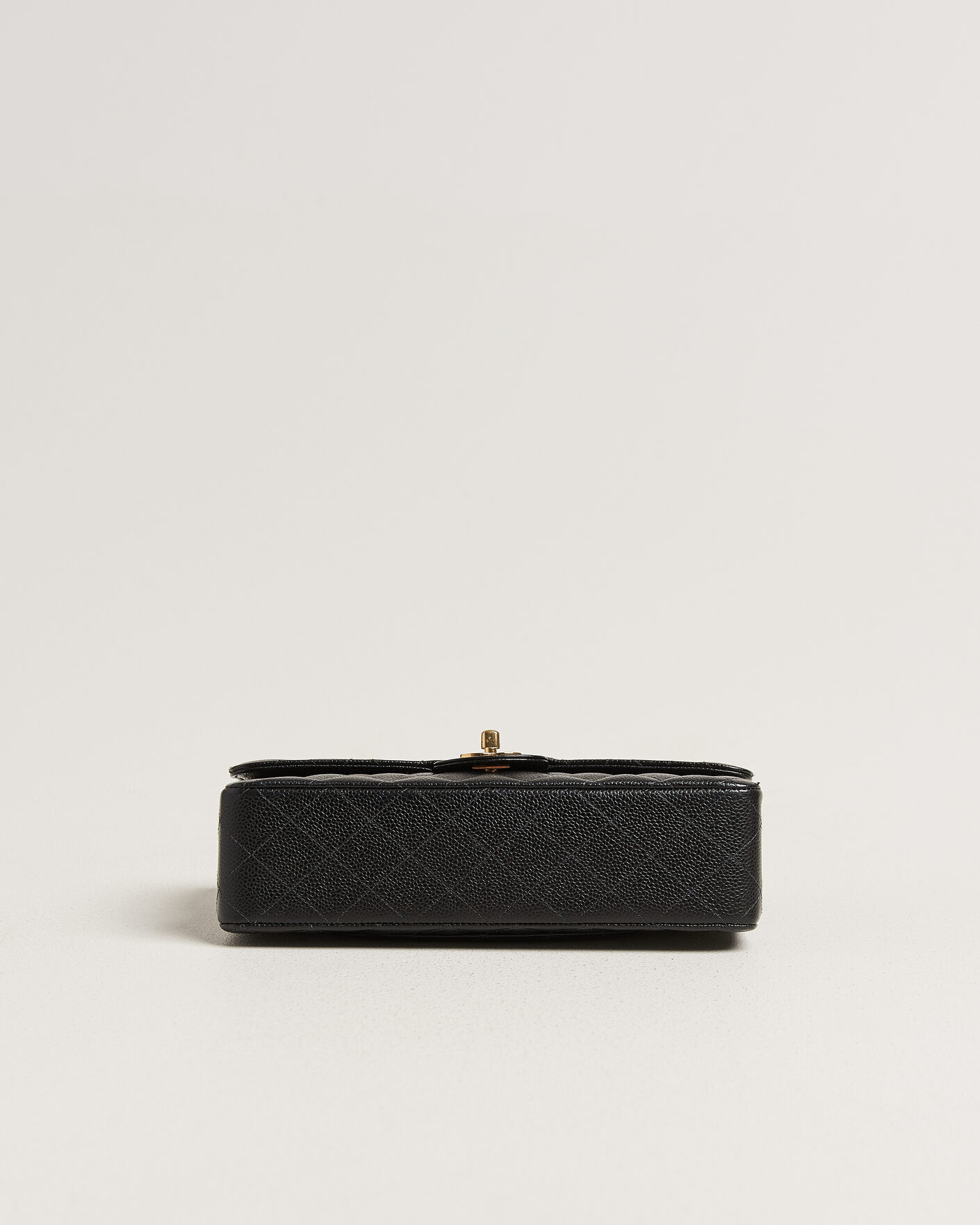 Uomini | Pre-Owned & Vintage Bags | Chanel Pre-Owned | Classic Medium Double Flap Bag Caviar Black