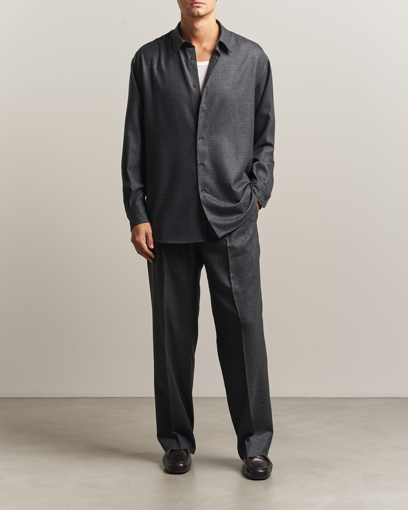 Uomini | Pantaloni | Auralee | Super Light Wool Pants Charcoal