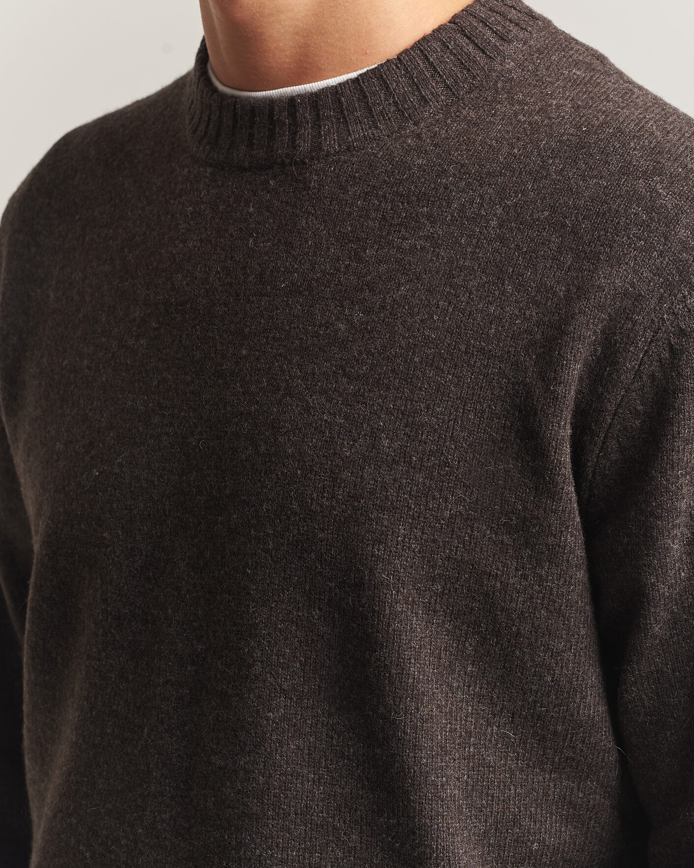 Uomini | Maglieria | A Day's March | Marlow Lambswool Sweater Dark Brown