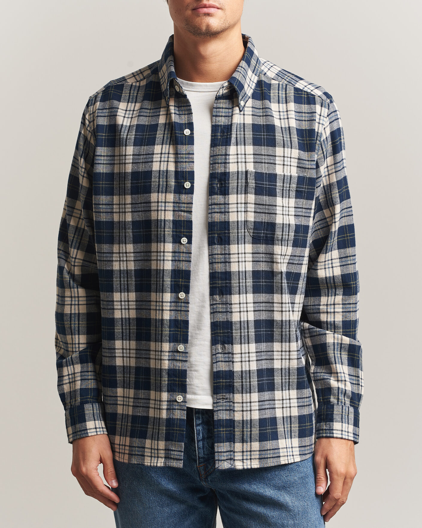 Uomini | Camicie | A Day's March | Classic Checked Flannel Shirt Navy/White