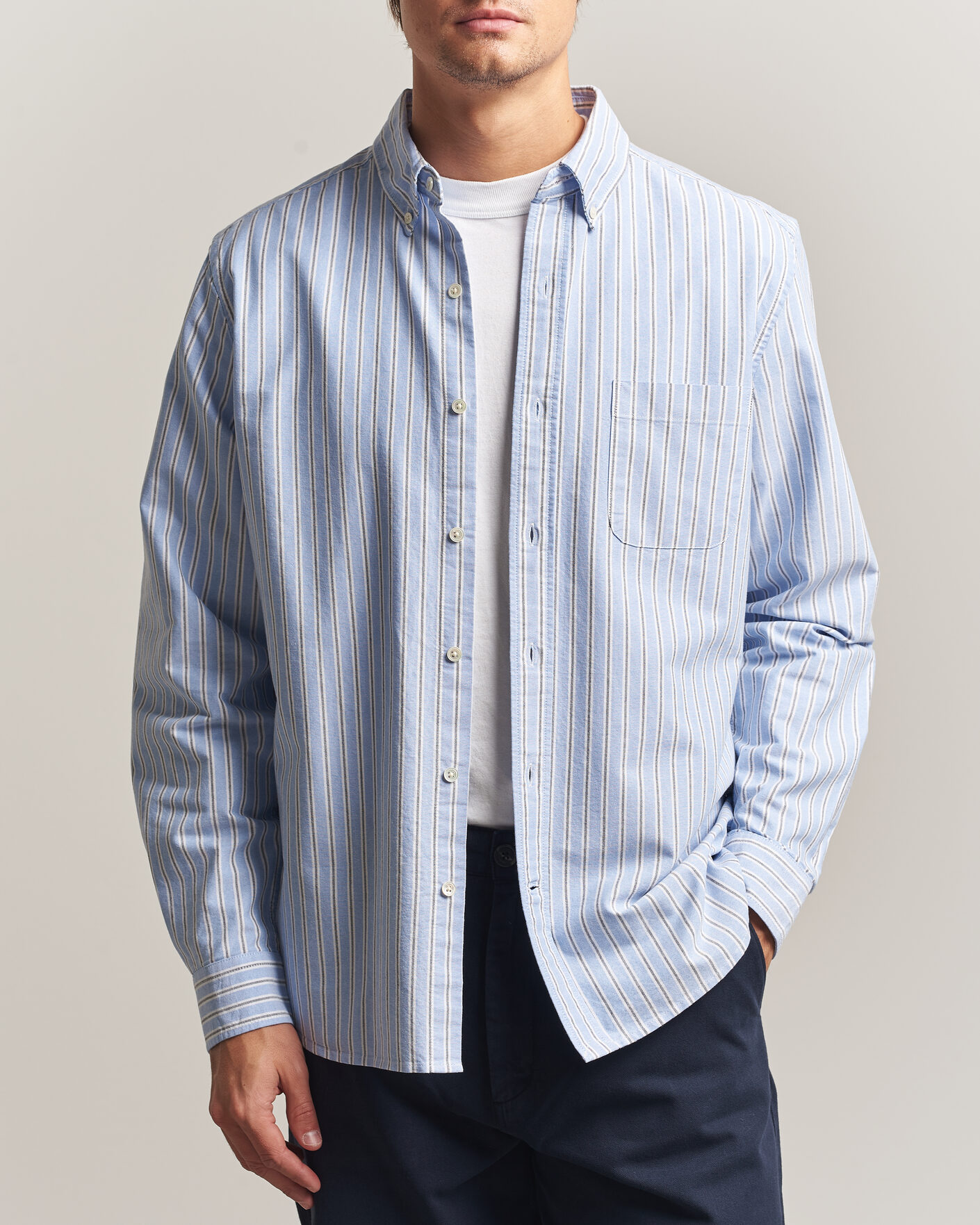 Uomini | Camicie | A Day's March | Classic Flag Striped Oxford Shirt White/Blue/Black