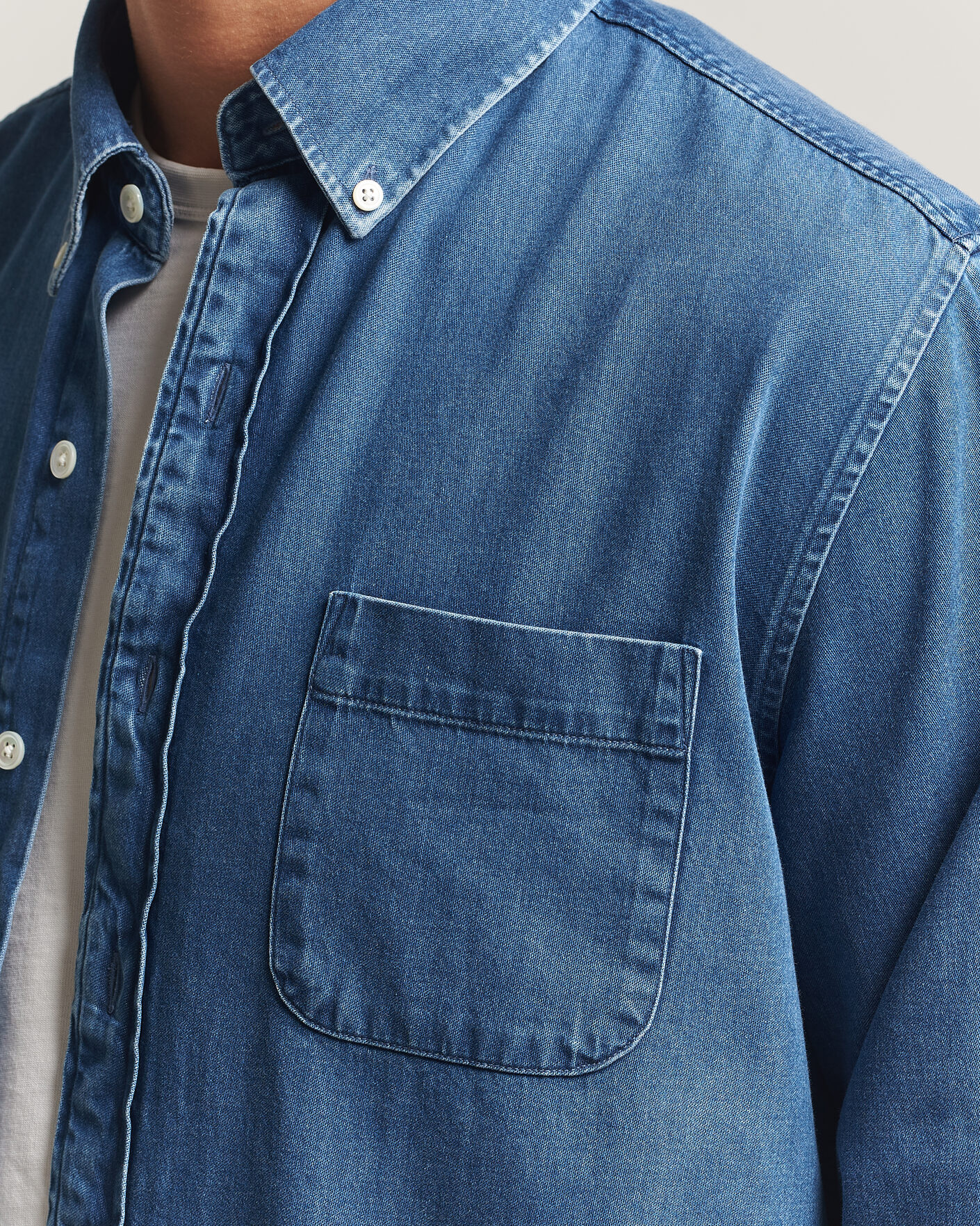 Uomini | Camicie | A Day's March | Original Button Down Denim Shirt Mid Blue