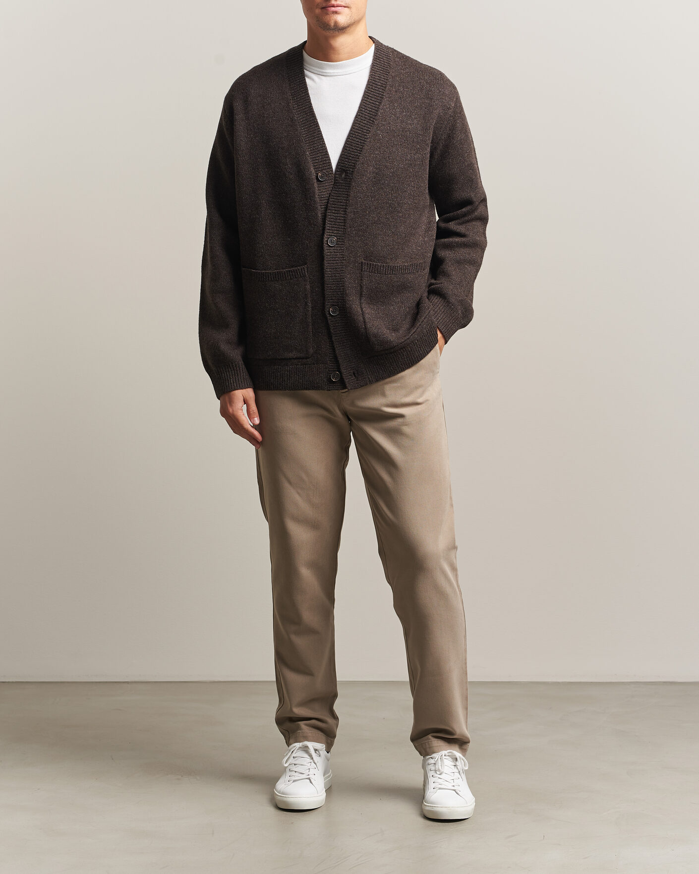 Uomini | Pantaloni | A Day's March | Miller Cotton/Lyocell Trousers Greige