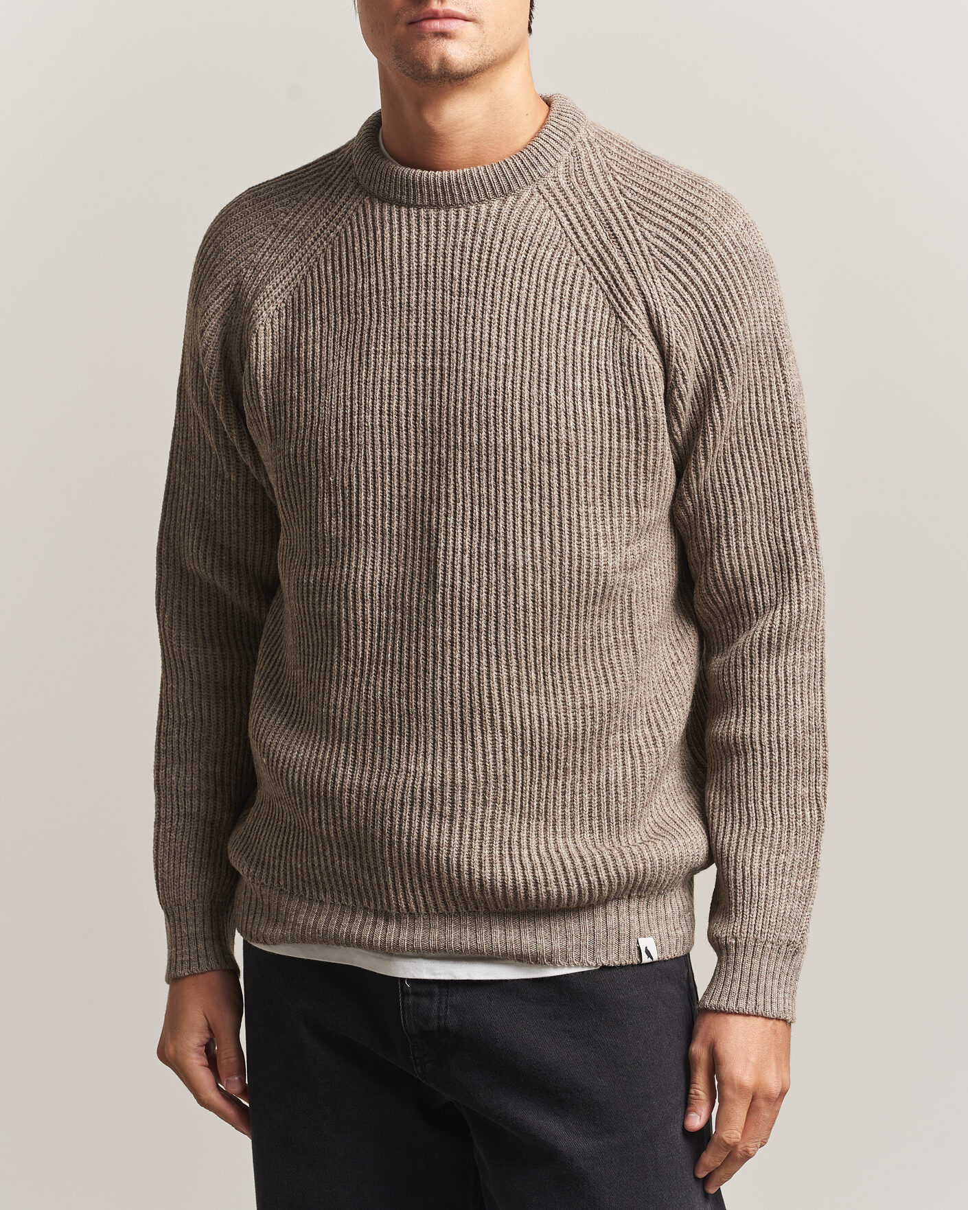 Uomini | Maglieria | Peregrine | Ford Knitted Wool Jumper Light Brown