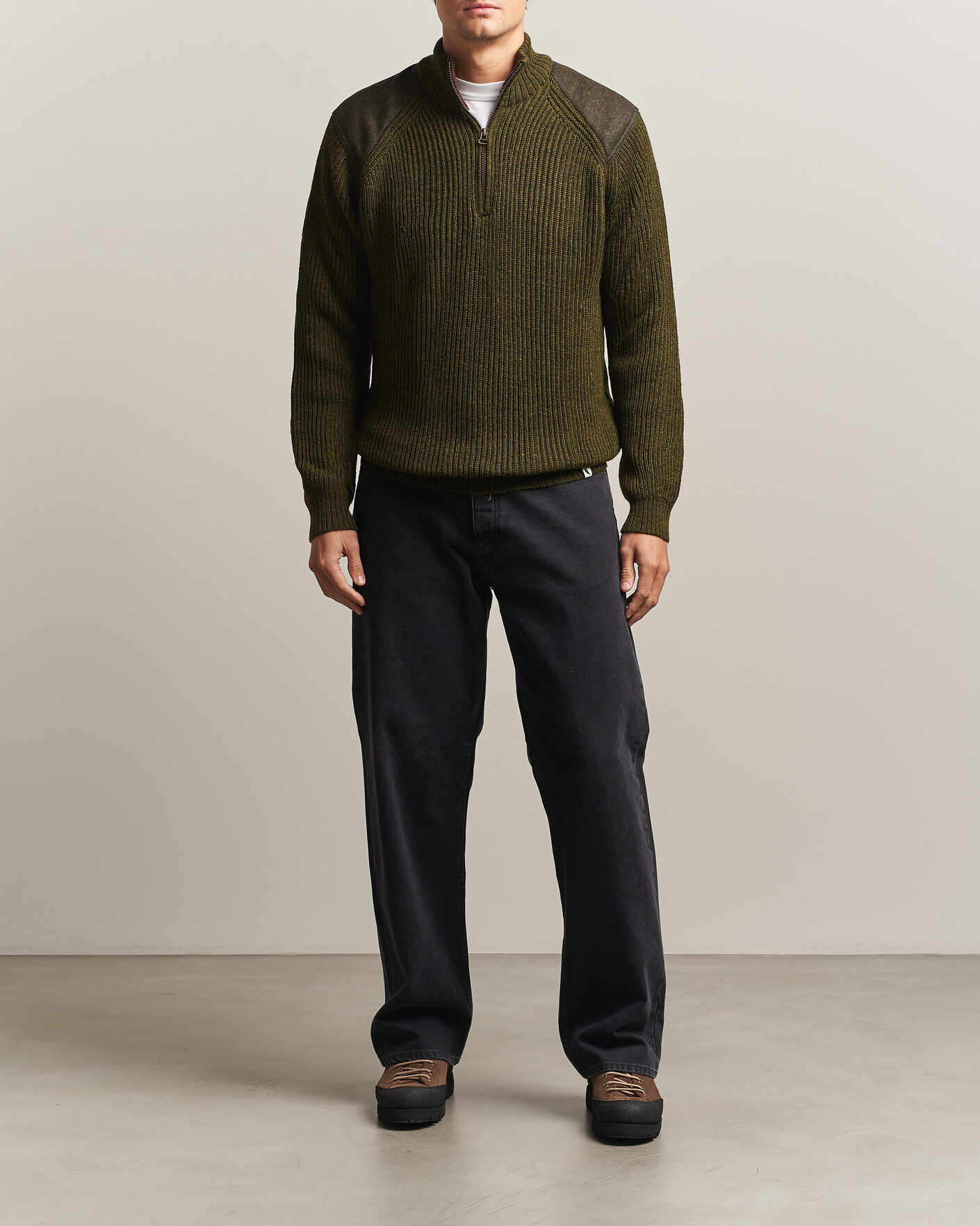 Uomini | Maglieria | Peregrine | Foxton Quarter Zip Jumperr Olive