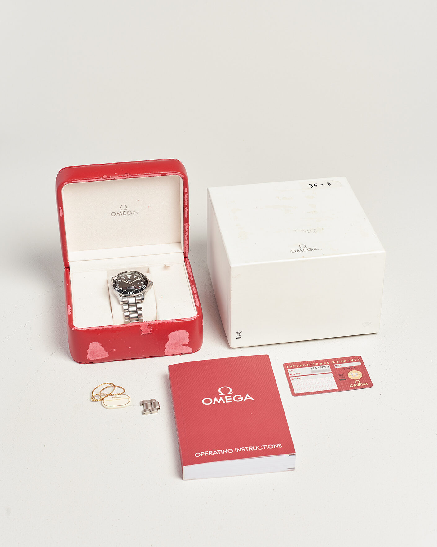 Uomini | Pre-Owned & Vintage Watches | Omega Pre-Owned | Seamaster 300M Peter Blake