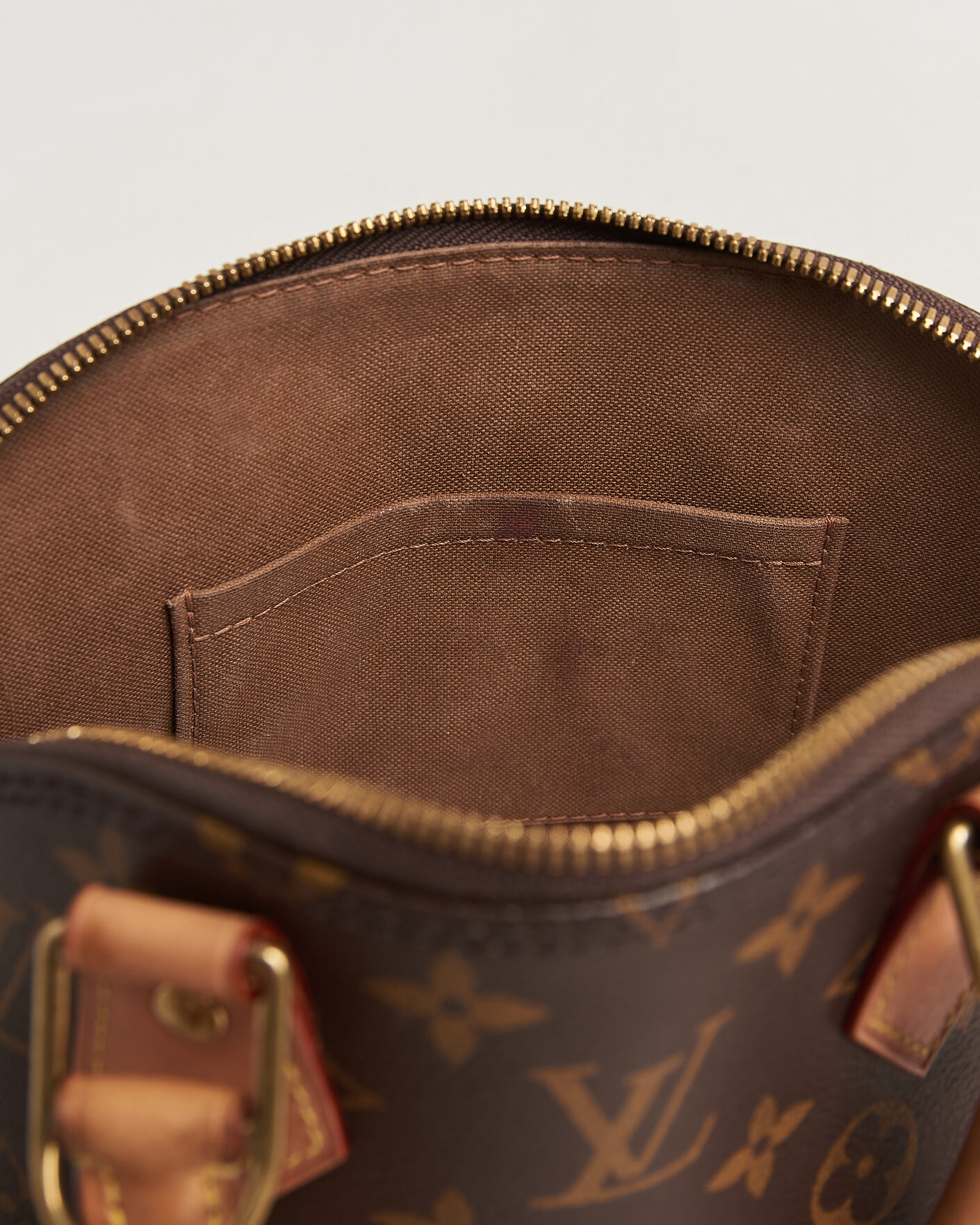 Uomini | Pre-Owned & Vintage Bags | Louis Vuitton Pre-Owned | Alma BB Monogram