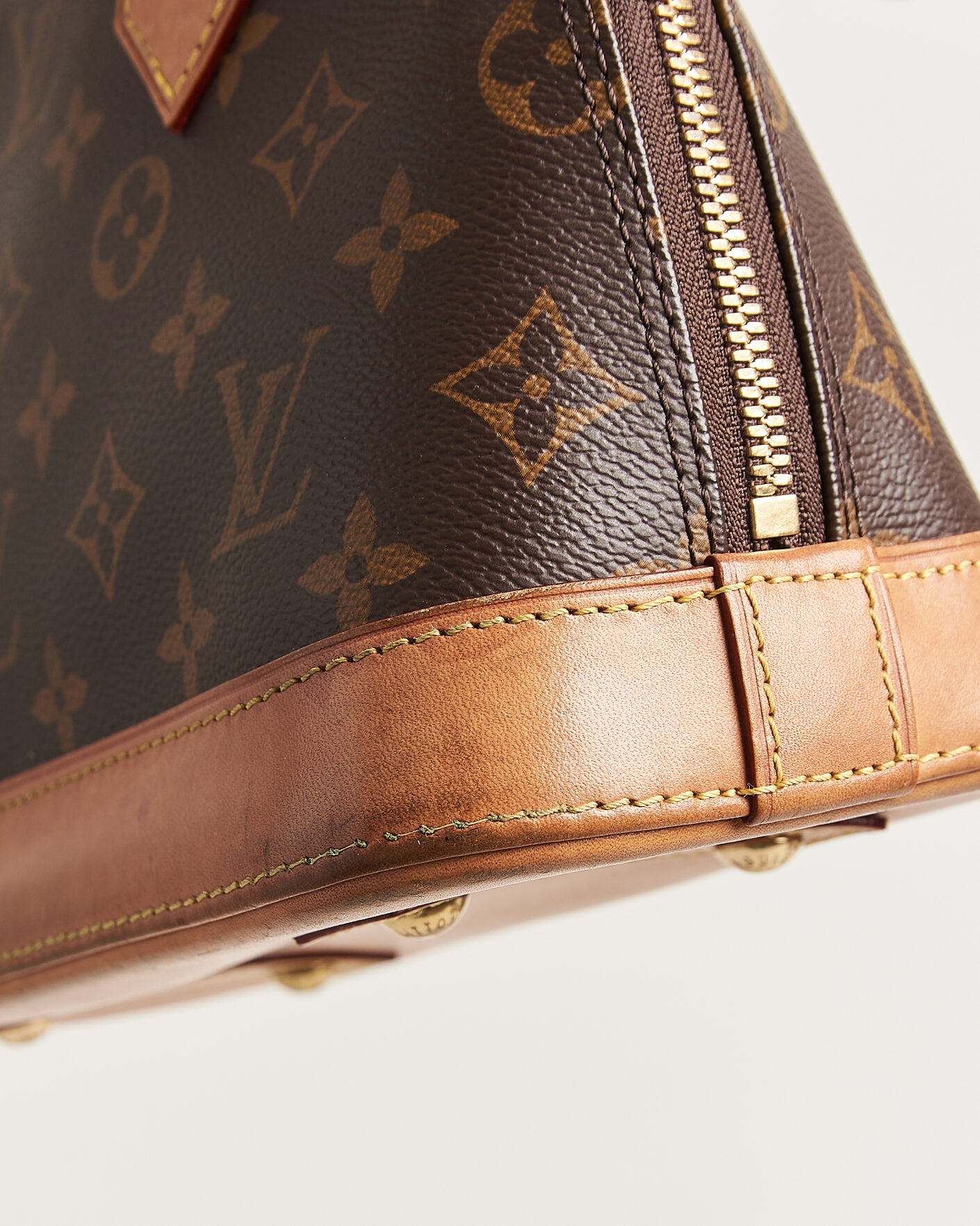 Uomini | Pre-Owned & Vintage Bags | Louis Vuitton Pre-Owned | Alma BB Monogram