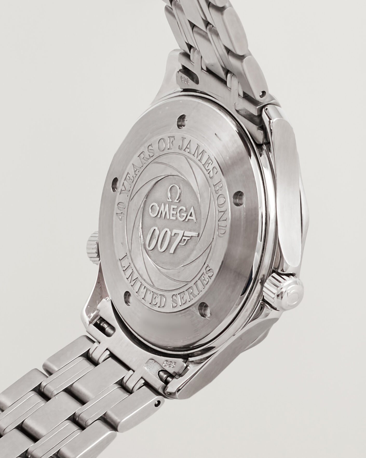 Uomini | Pre-Owned & Vintage Watches | Omega Pre-Owned | Seamaster 300M 007 James Bond