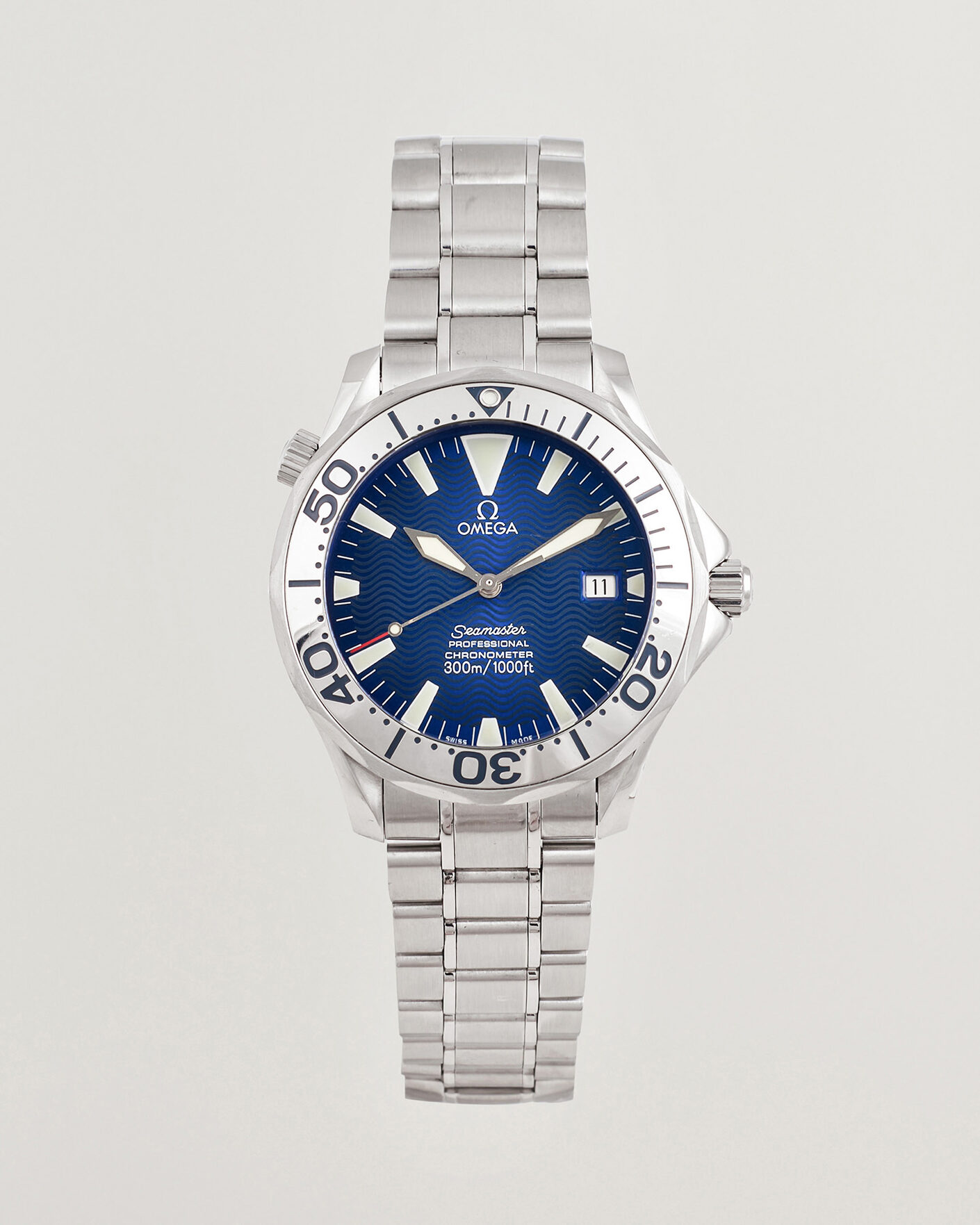Uomini | Pre-Owned & Vintage Watches | Omega Pre-Owned | Seamaster 300M Electric Blue