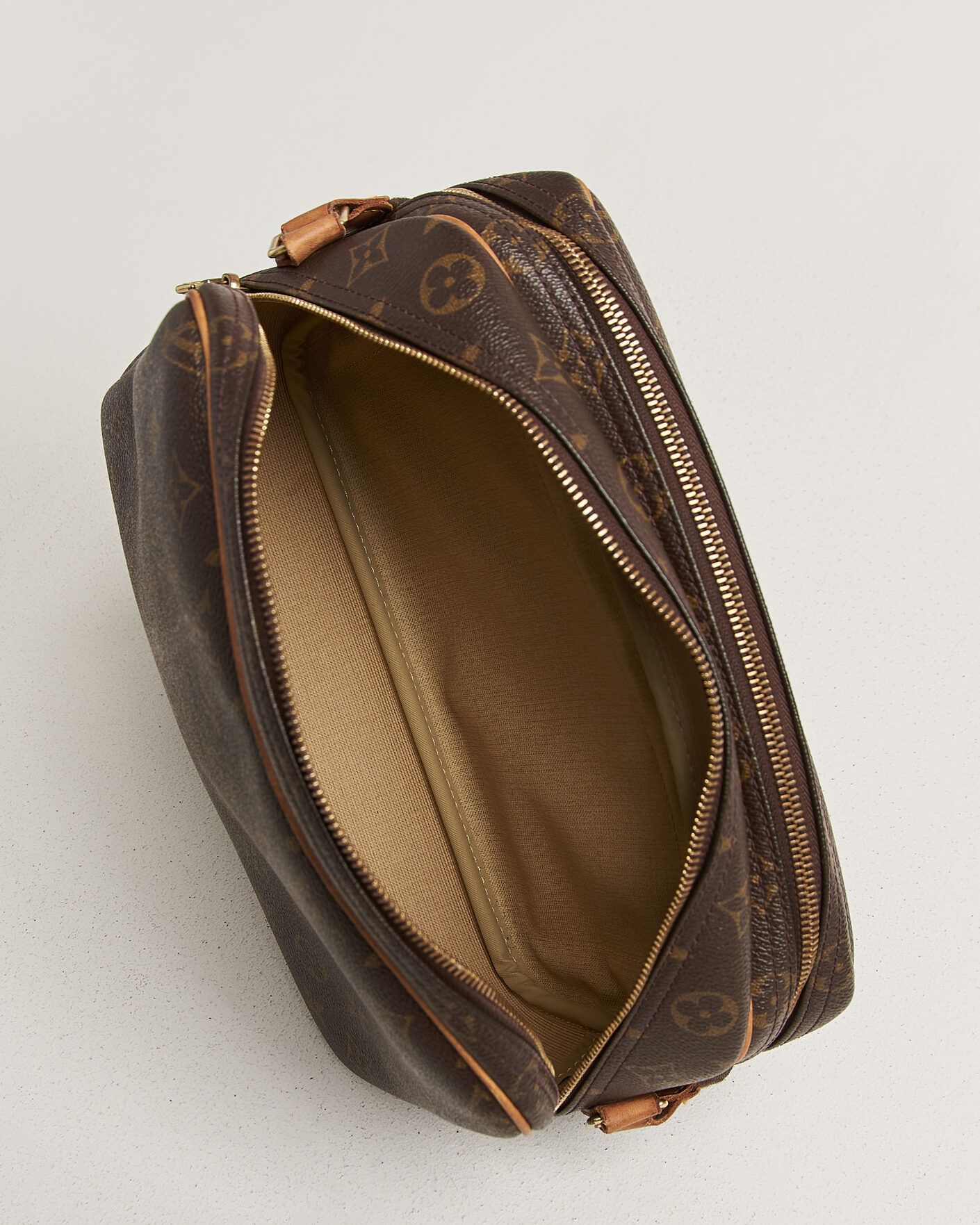 Uomini | Pre-Owned & Vintage Bags | Louis Vuitton Pre-Owned | Reporter Bag PM Monogram