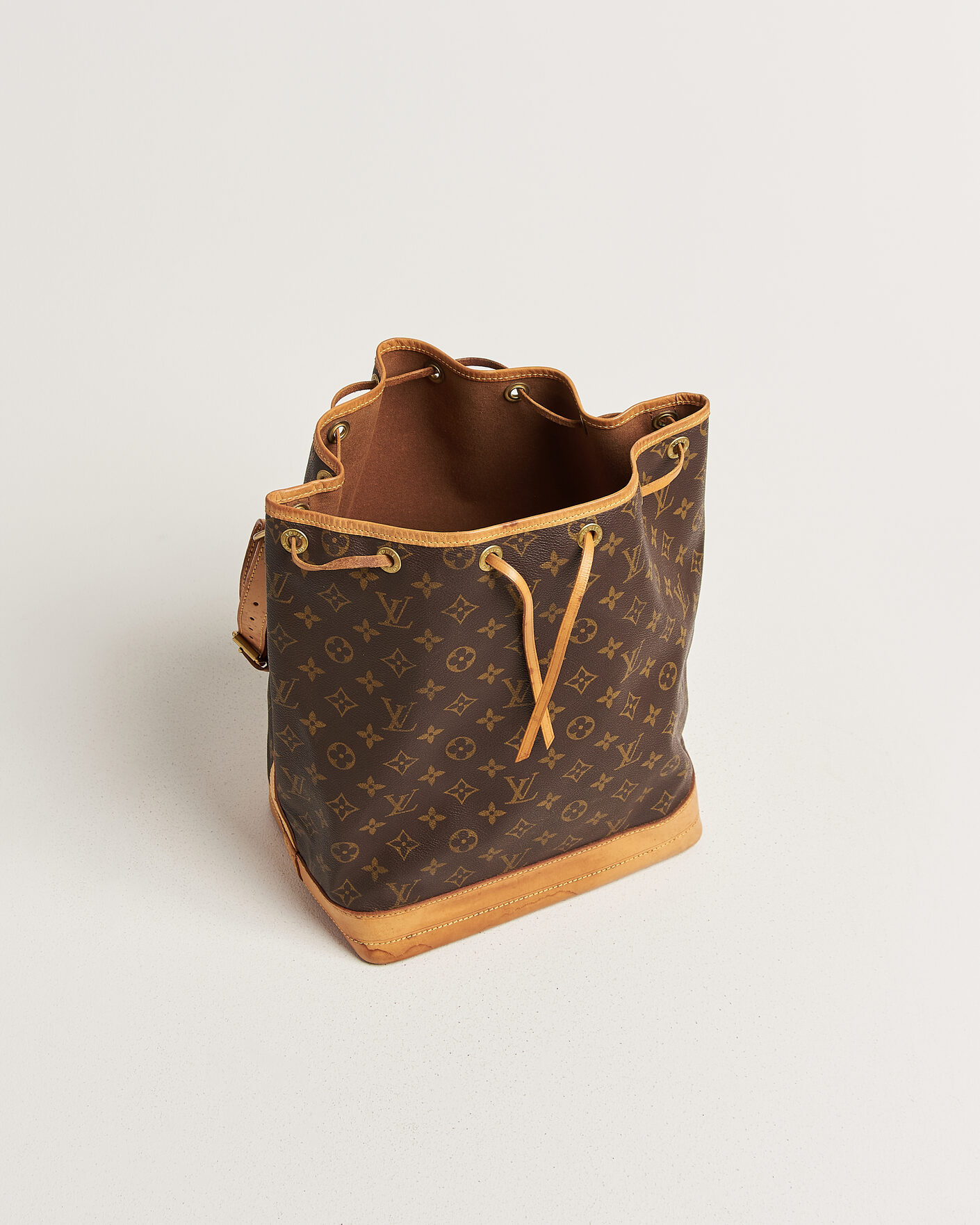 Uomini | Pre-Owned & Vintage Bags | Louis Vuitton Pre-Owned | Noé Monogram