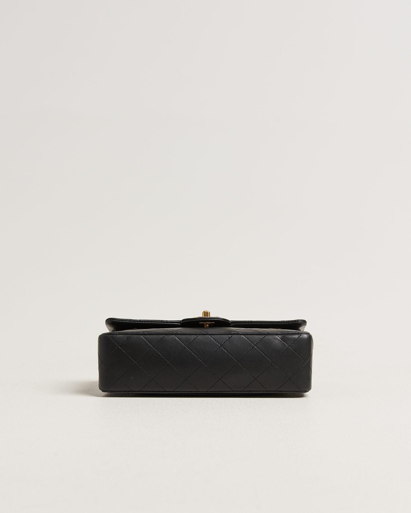 Uomini | Pre-Owned & Vintage Bags | Chanel Pre-Owned | Classic Small Double Flap Bag Lambskin Black