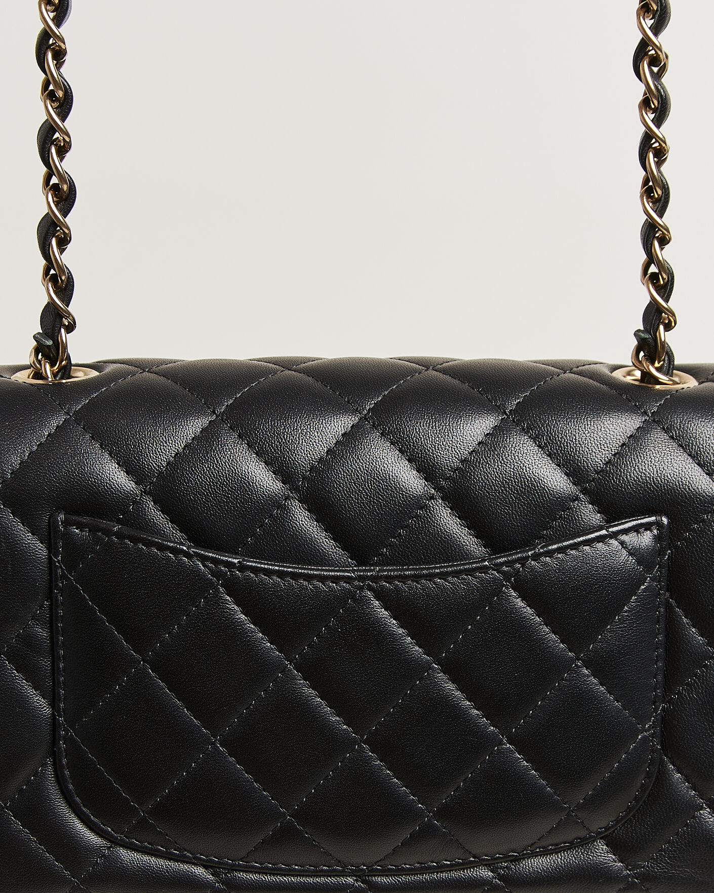 Uomini | Pre-Owned & Vintage Bags | Chanel Pre-Owned | Classic Mini Rectangular Single Flap Bag Lambskin Black