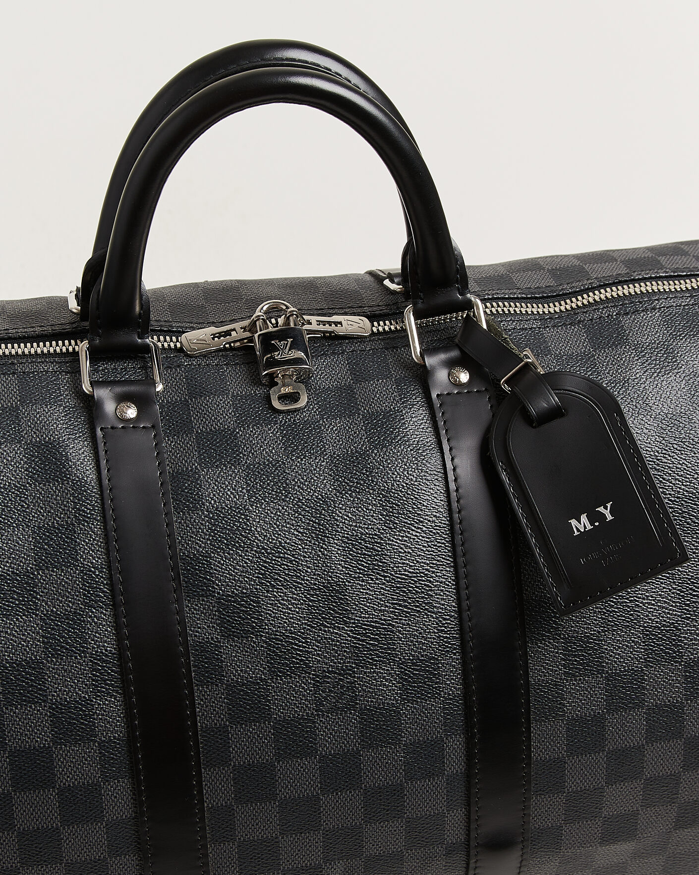 Uomini | Pre-Owned & Vintage Bags | Louis Vuitton Pre-Owned | Keepall Bandouliére 55 Damier Graphite