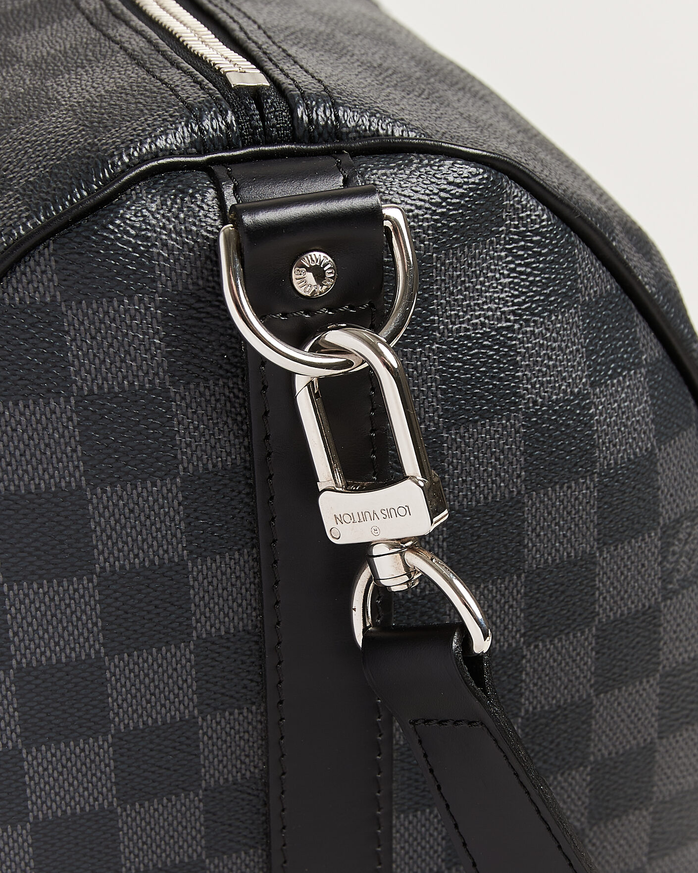 Uomini | Pre-Owned & Vintage Bags | Louis Vuitton Pre-Owned | Keepall Bandouliére 55 Damier Graphite