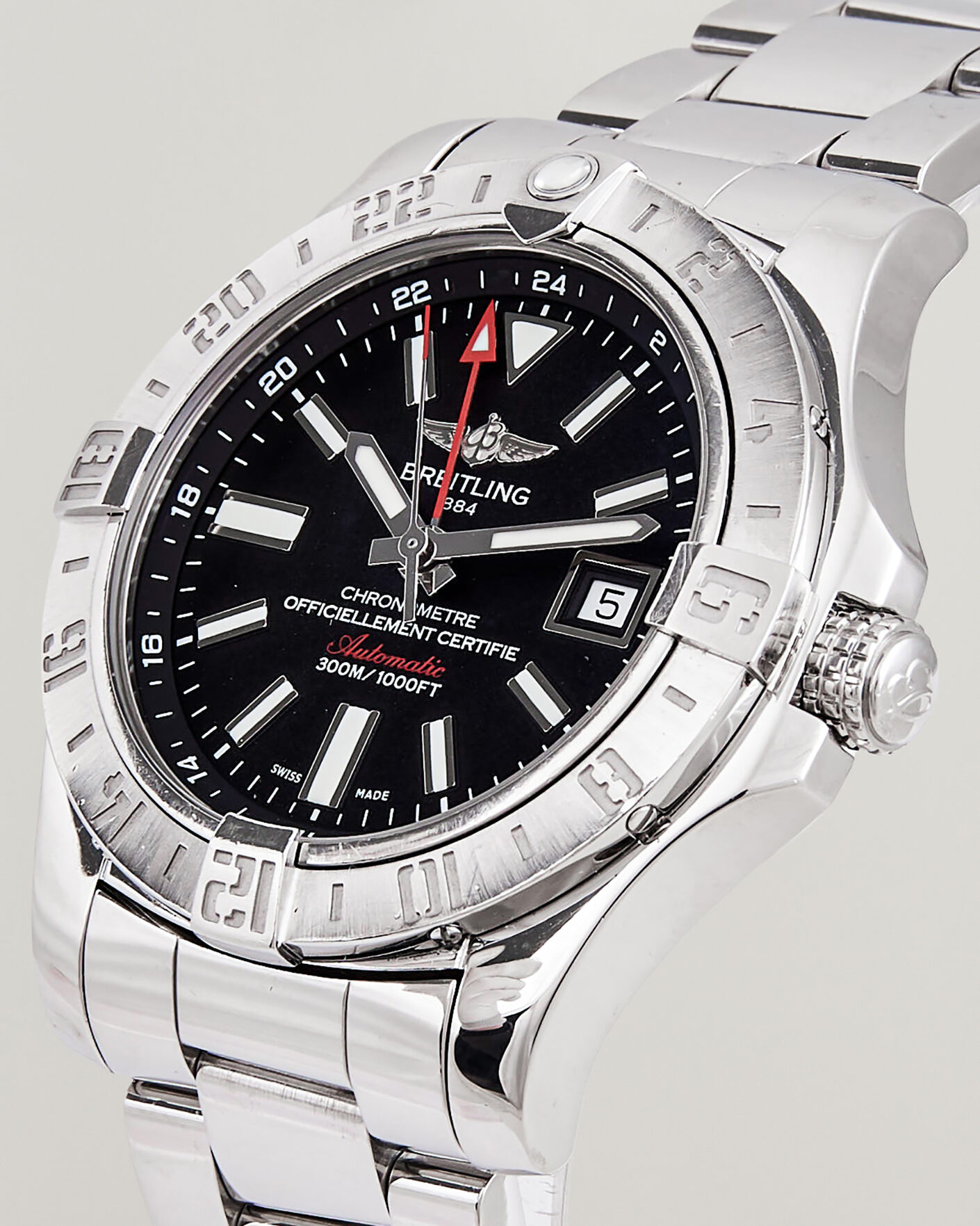 Uomini | Pre-Owned & Vintage Watches | Breitling Pre-Owned | Avenger II GMT 