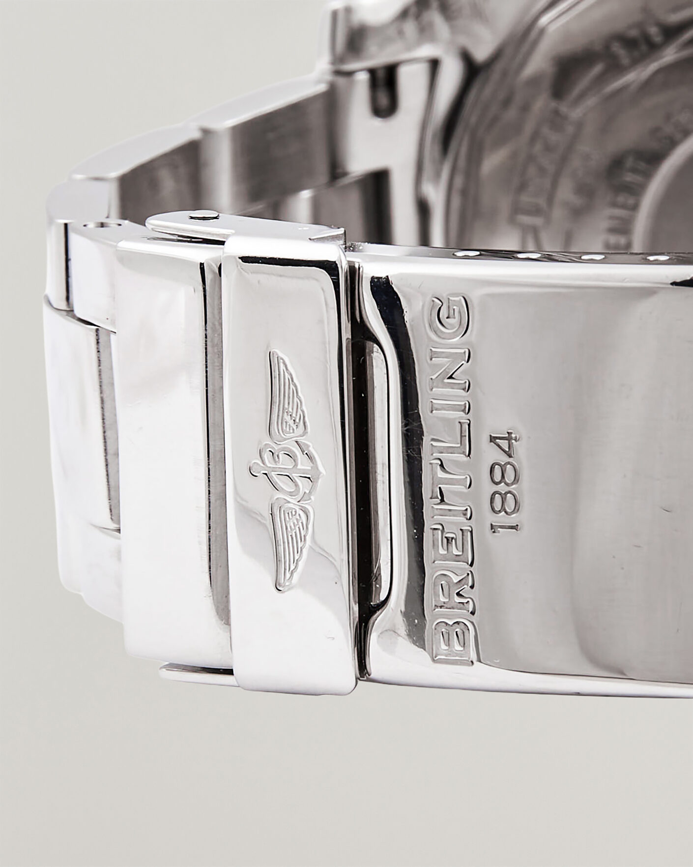 Uomini | Pre-Owned & Vintage Watches | Breitling Pre-Owned | Avenger II GMT 