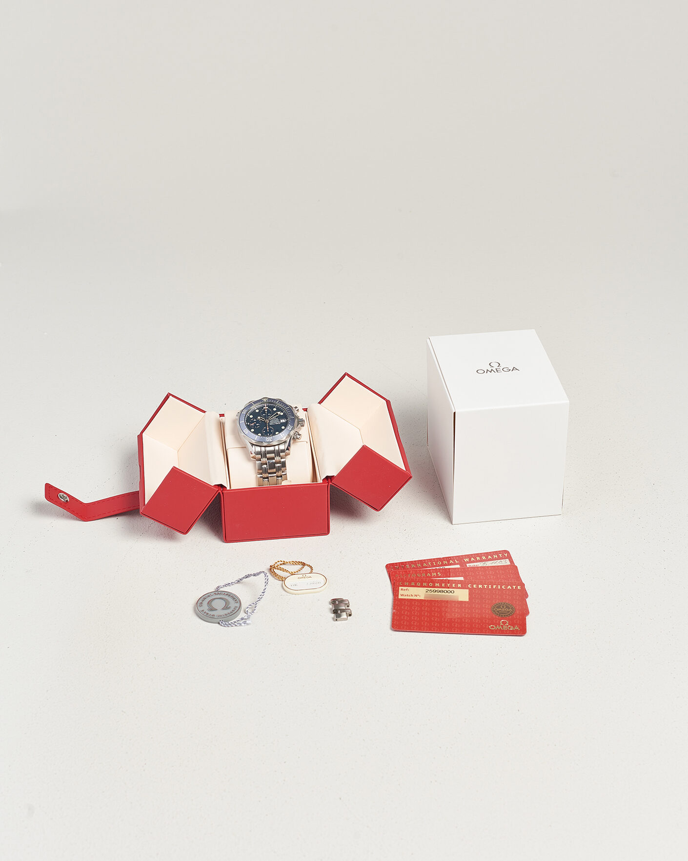 Uomini | Pre-Owned & Vintage Watches | Omega Pre-Owned | Seamaster 300M Chrono
