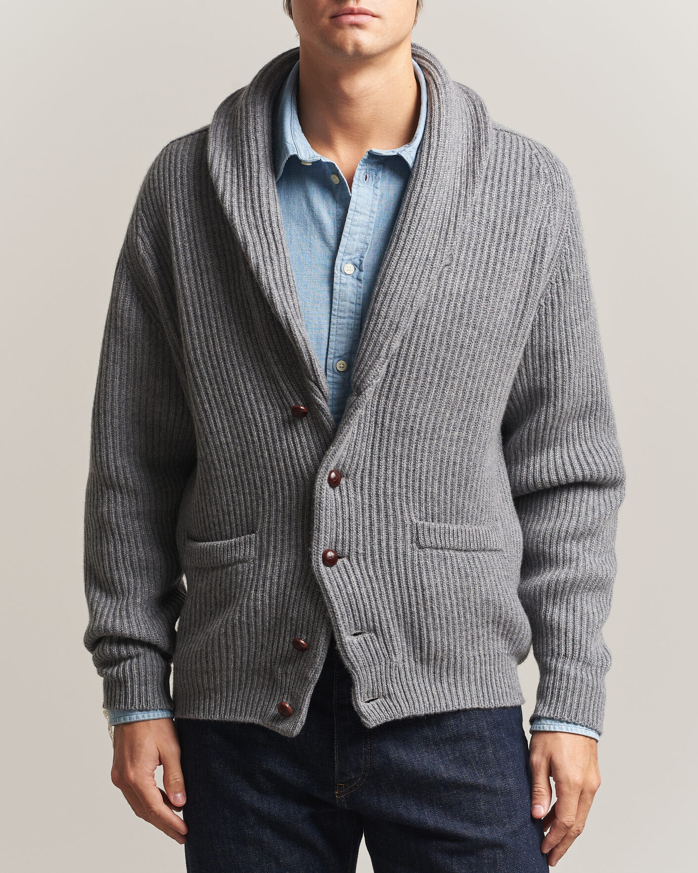 Uomini | Maglieria | William Lockie | Windsor Cashmere Shawl Cardigan Flannel Grey