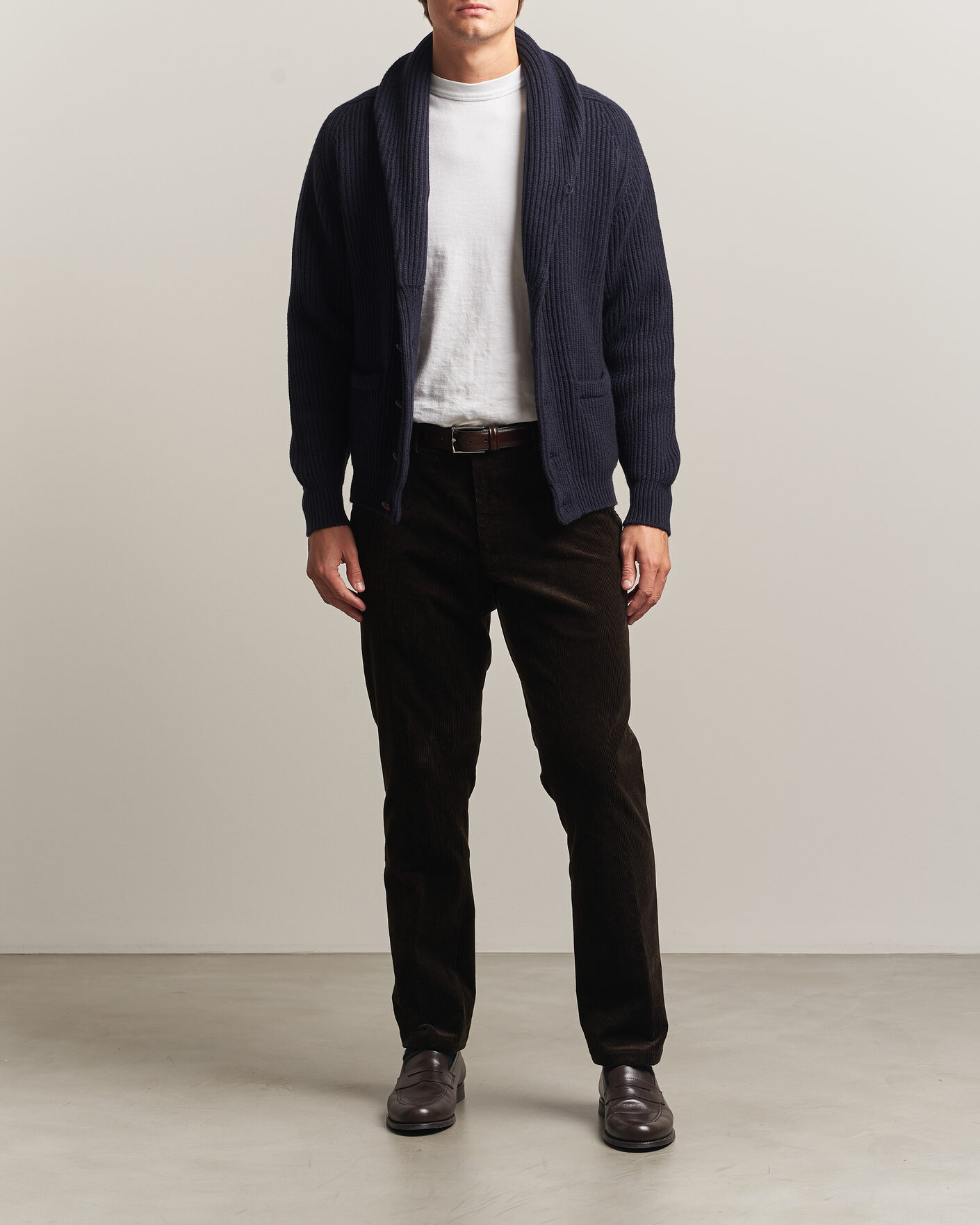 Uomini | Maglieria | William Lockie | Windsor Cashmere Shawl Cardigan Navy