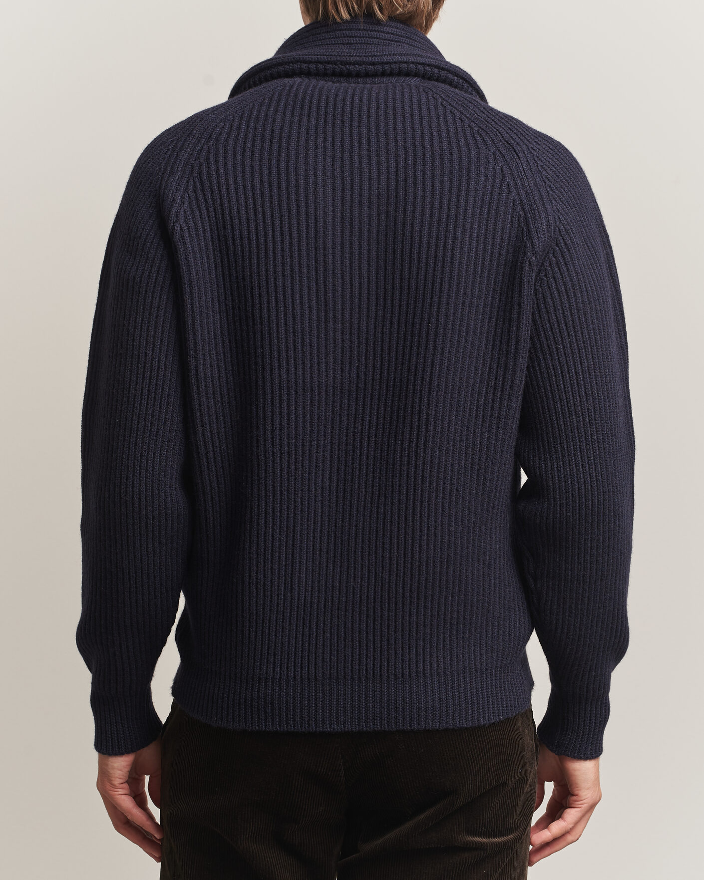 Uomini | Maglieria | William Lockie | Windsor Cashmere Shawl Cardigan Navy