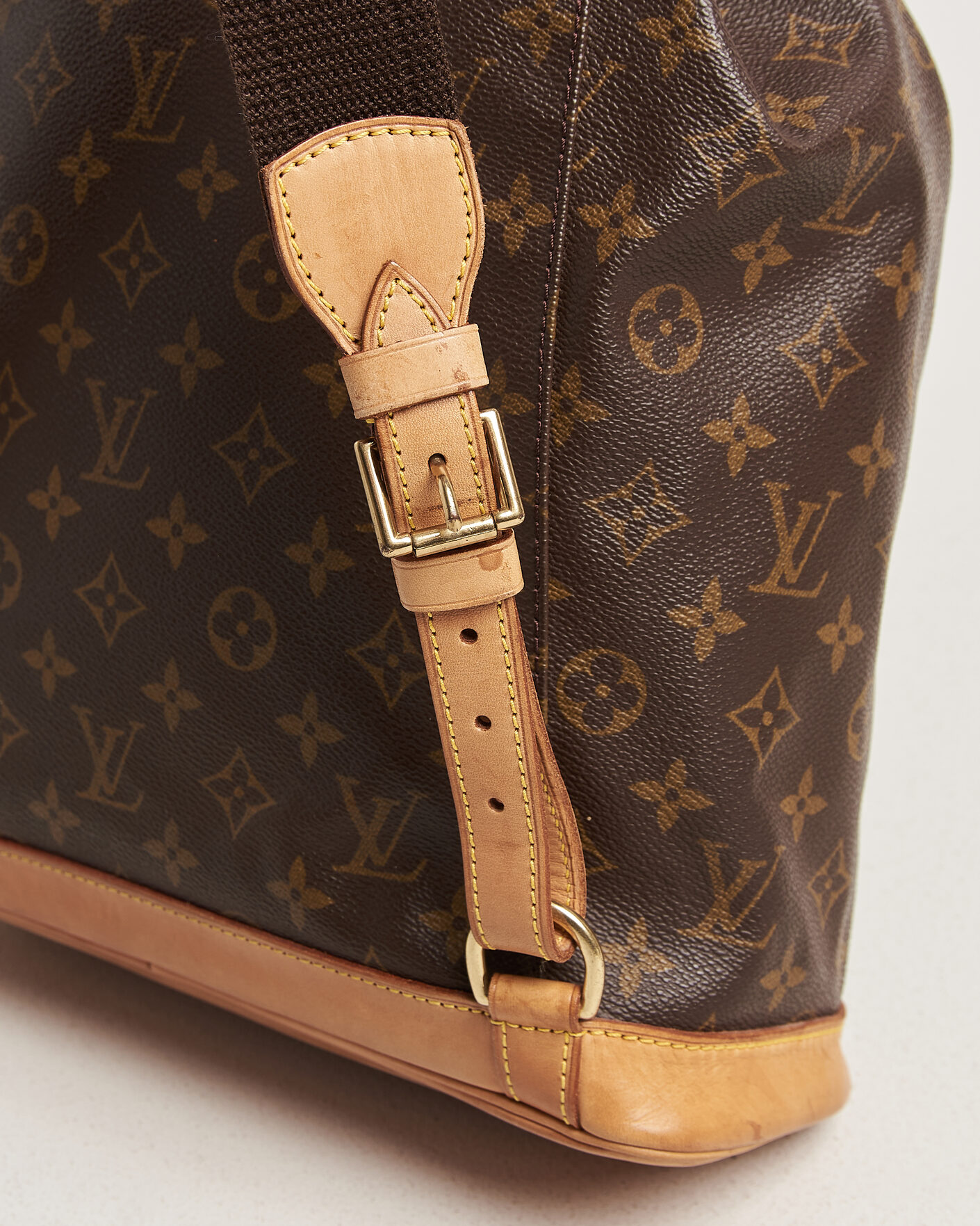 Uomini | Pre-Owned & Vintage Bags | Louis Vuitton Pre-Owned | Montsouris GM Backpack Monogram