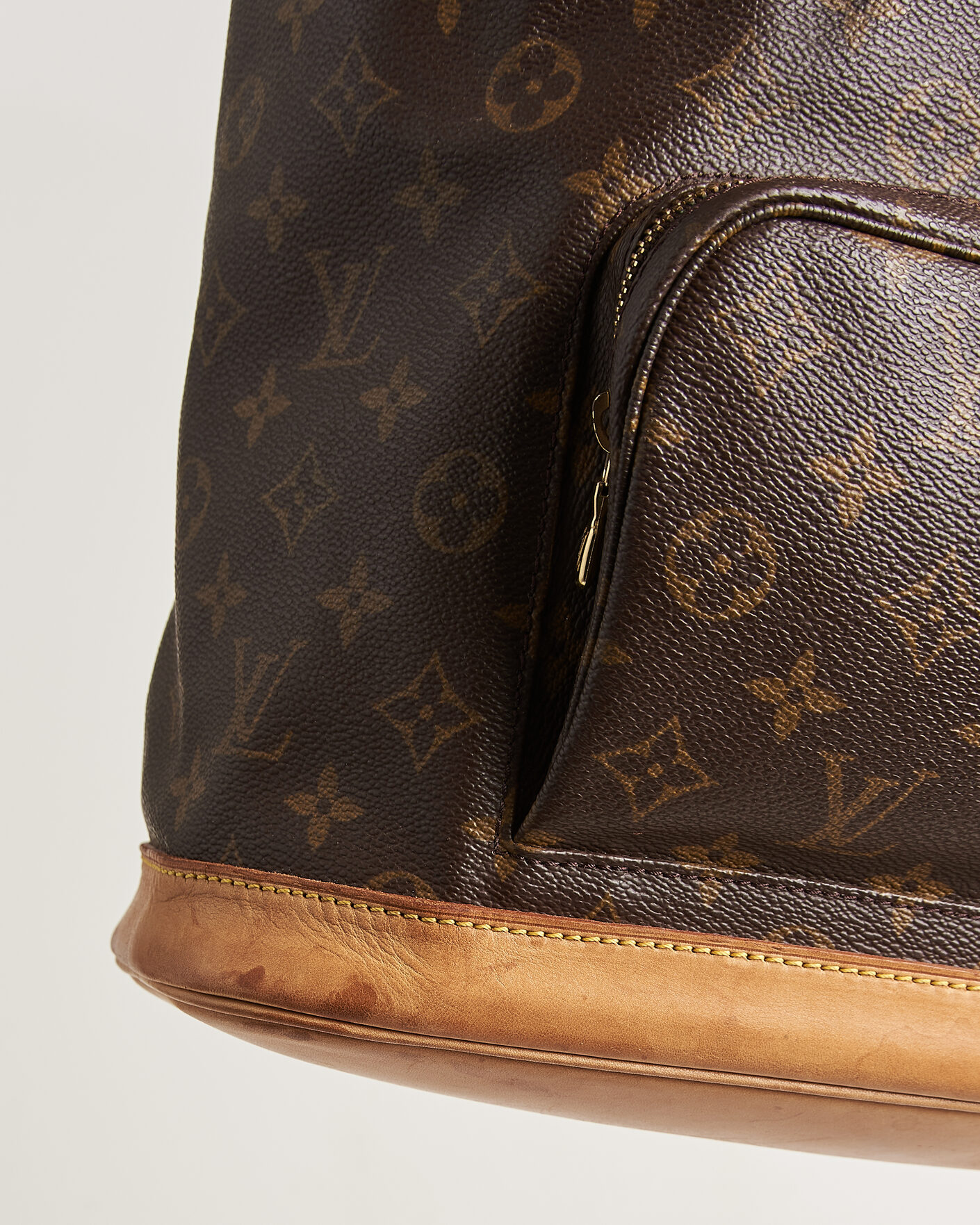 Uomini | Pre-Owned & Vintage Bags | Louis Vuitton Pre-Owned | Montsouris GM Backpack Monogram