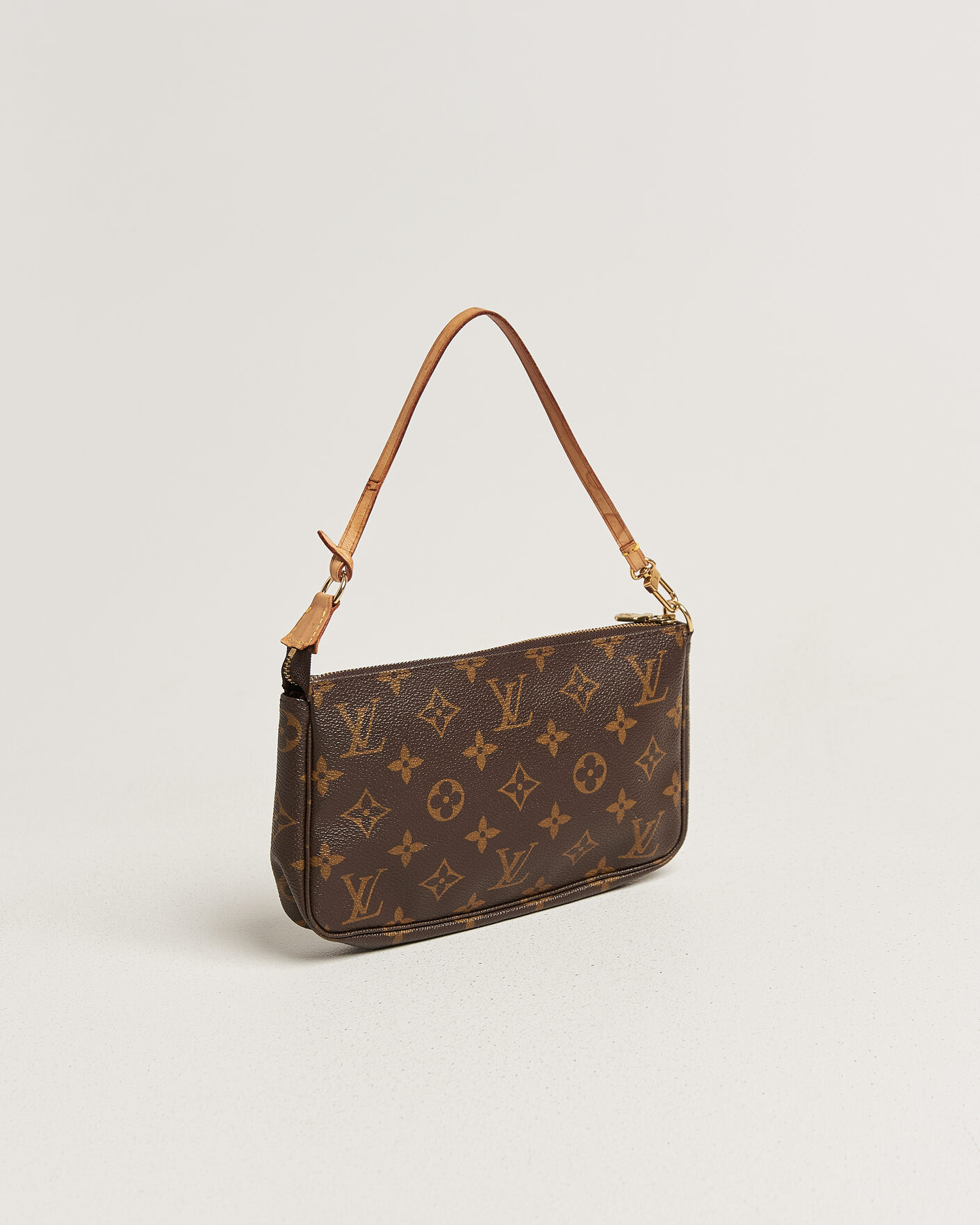 Uomini | Pre-Owned & Vintage Bags | Louis Vuitton Pre-Owned | Pochette Accessoires Monogram