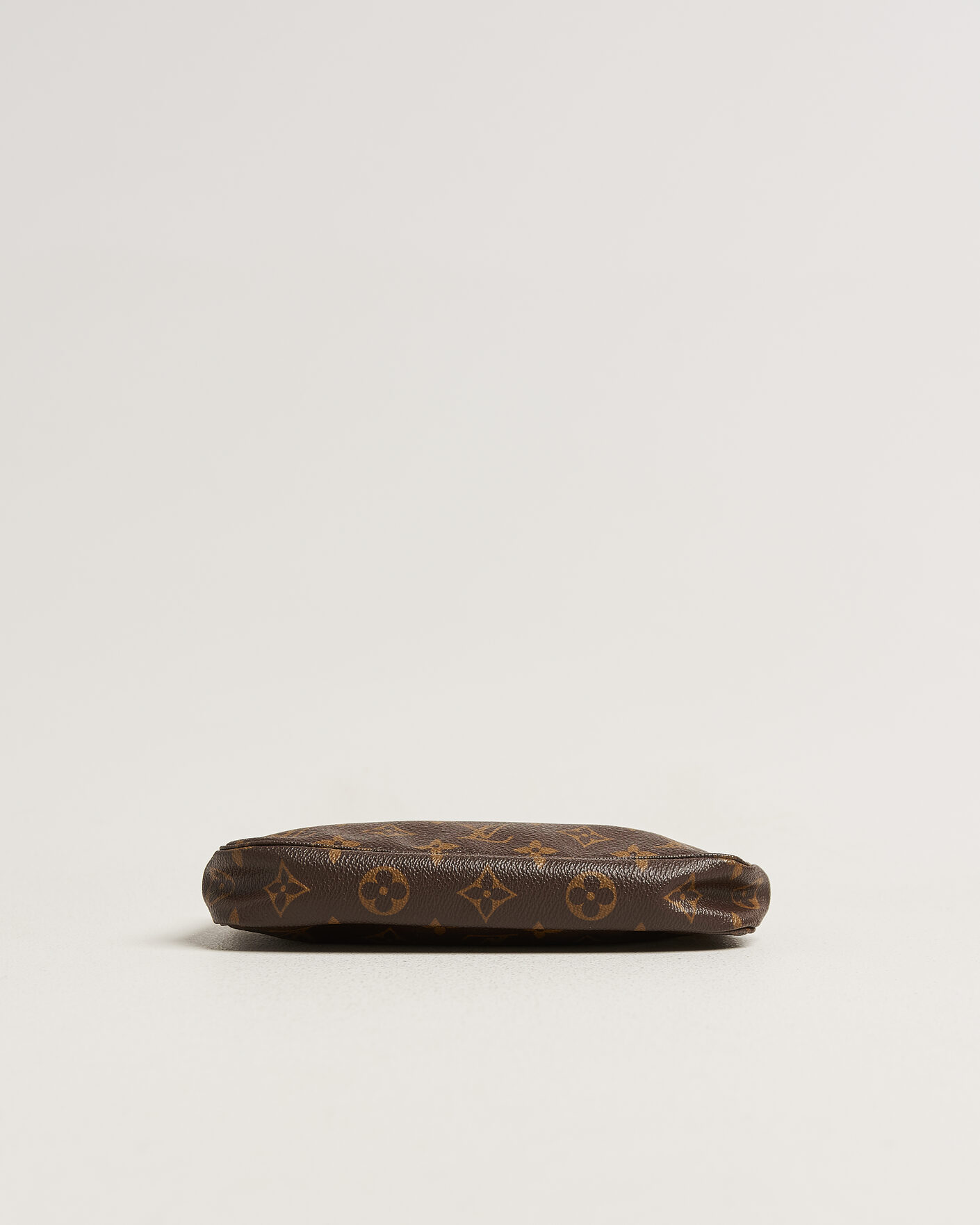 Uomini | Pre-Owned & Vintage Bags | Louis Vuitton Pre-Owned | Pochette Accessoires Monogram
