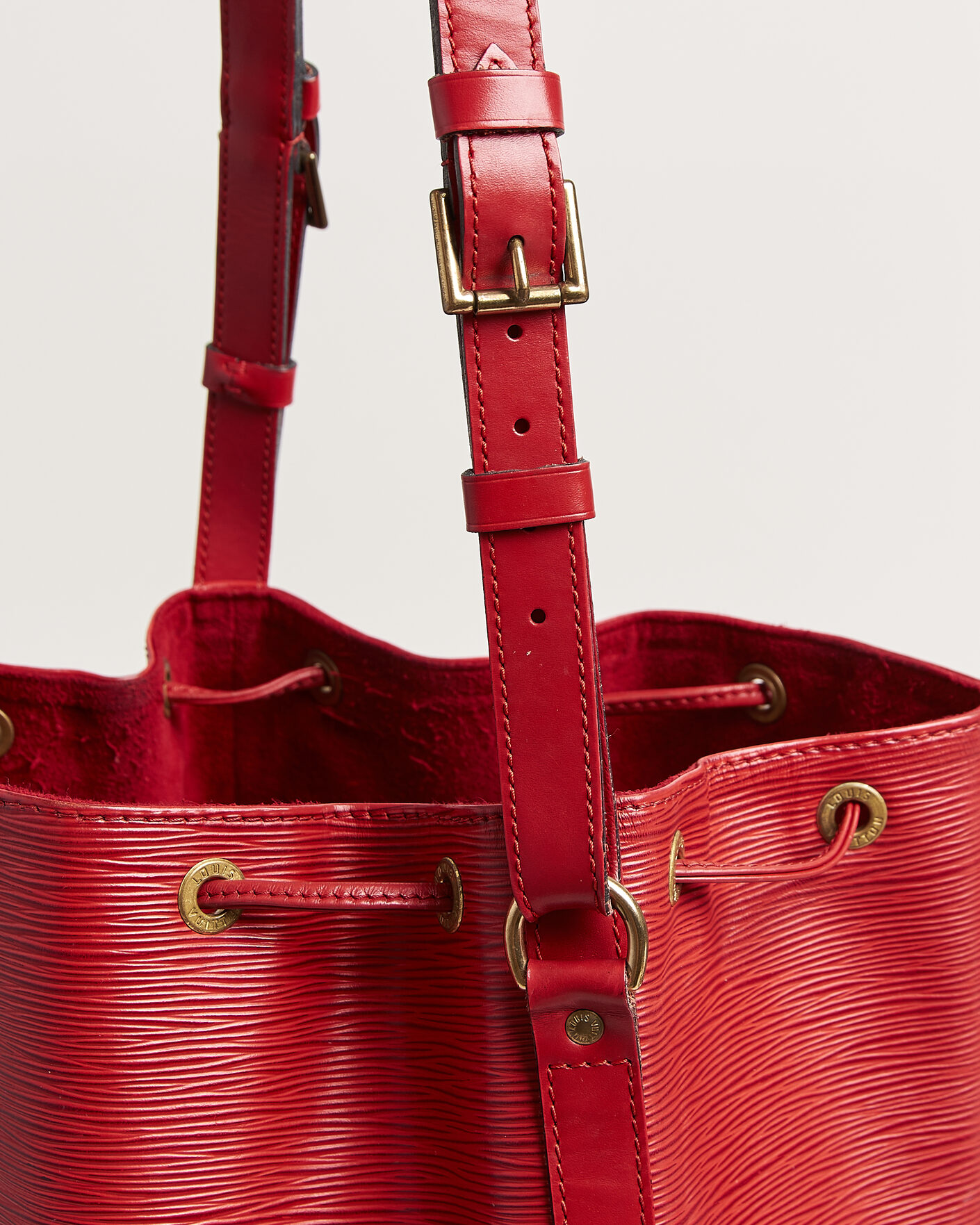 Uomini | Pre-Owned & Vintage Bags | Louis Vuitton Pre-Owned | Noé Epi Leather Red