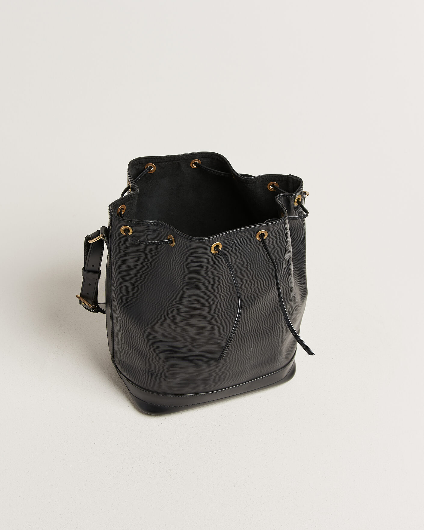 Uomini | Pre-Owned & Vintage Bags | Louis Vuitton Pre-Owned | Noé Epi Leather Black